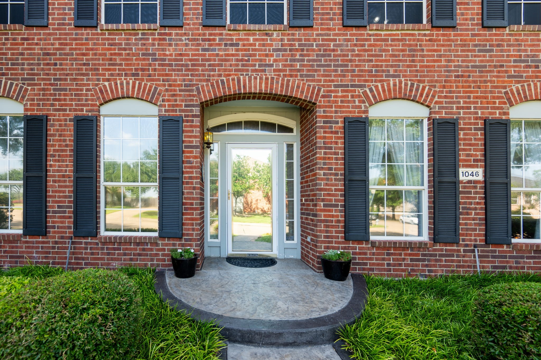 1046 Courtney Circle