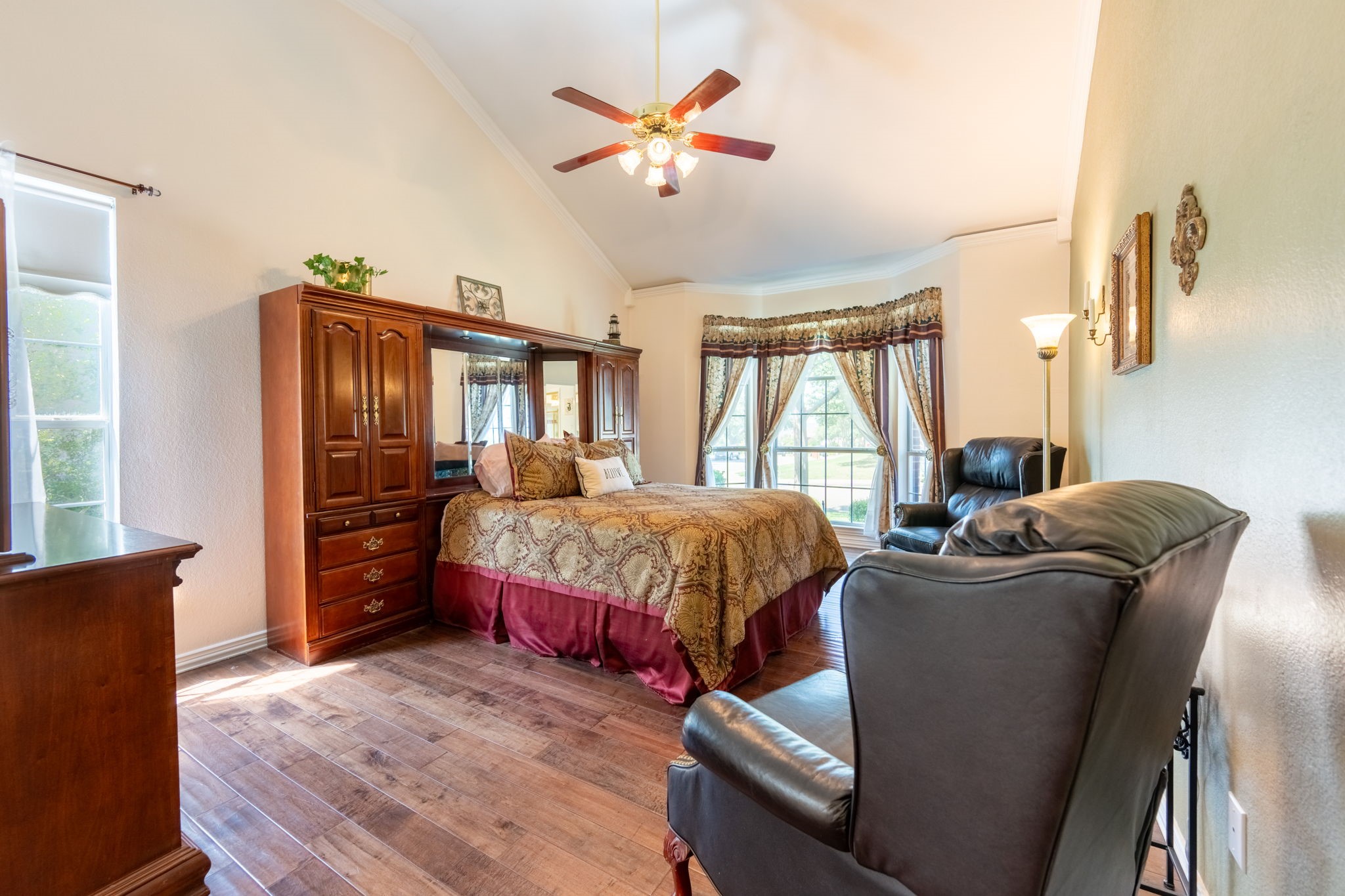 1046 Courtney Circle