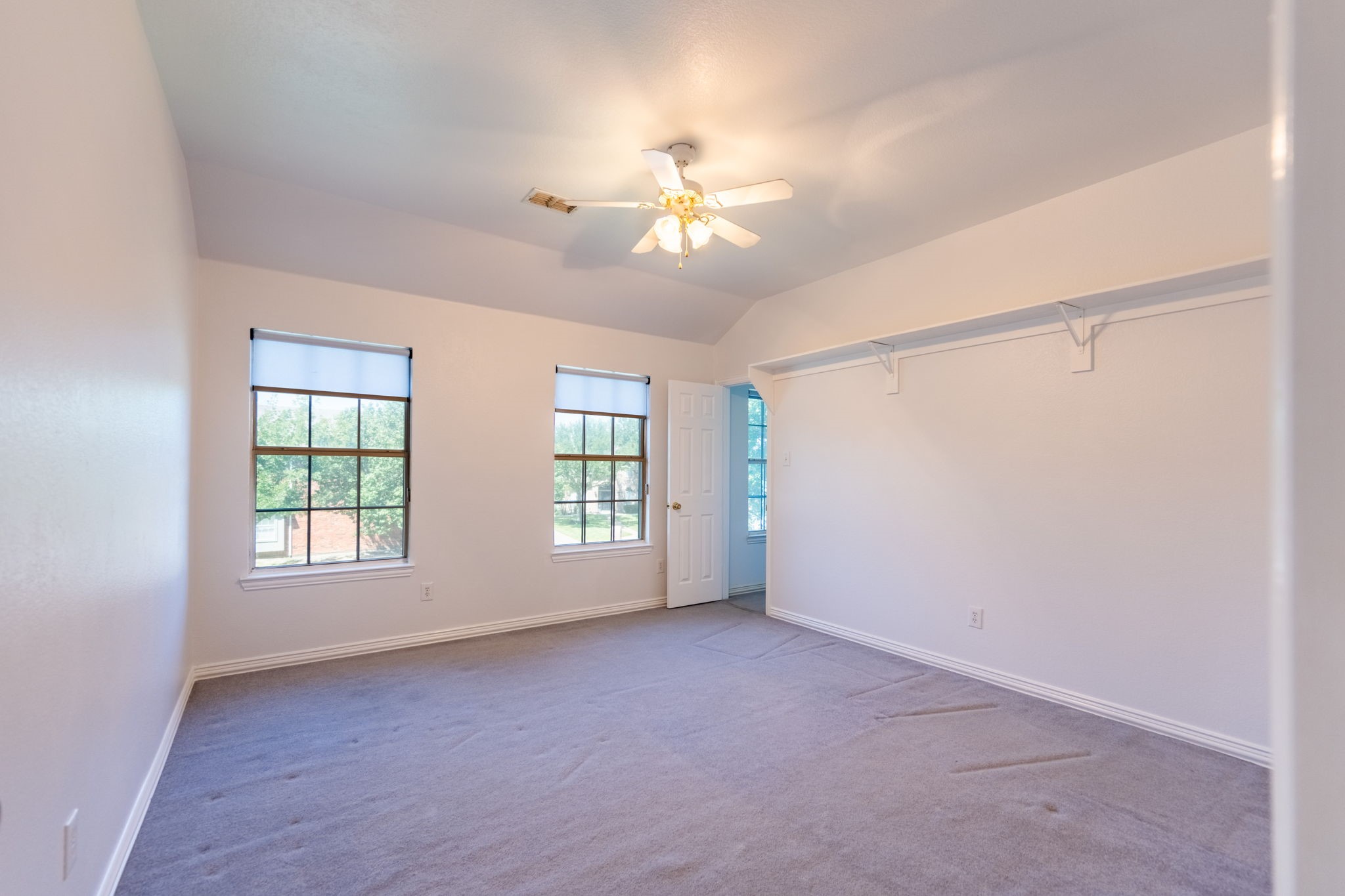 1046 Courtney Circle