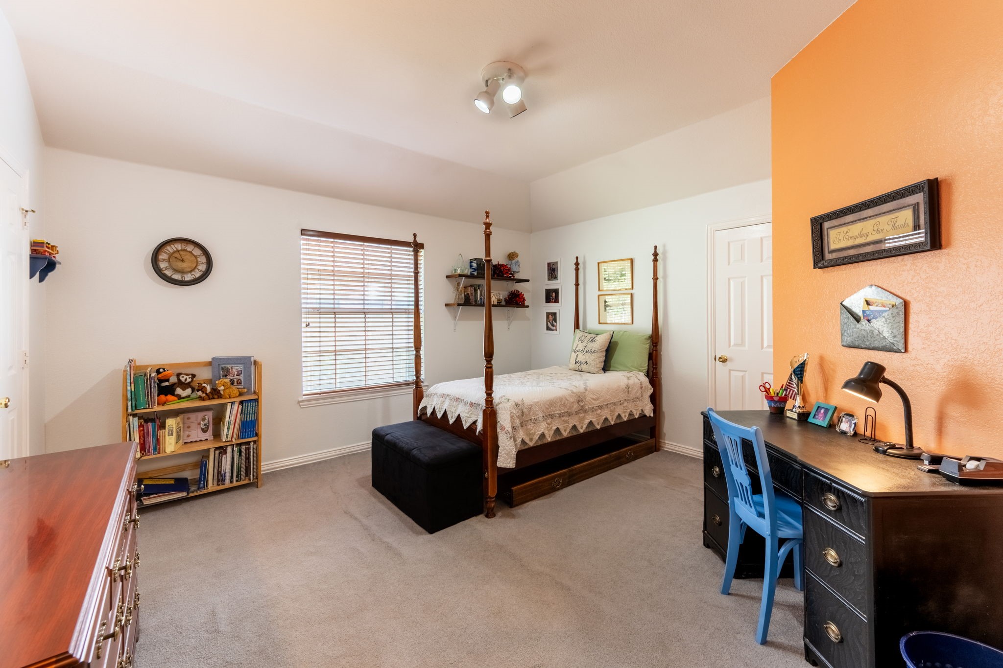 1046 Courtney Circle