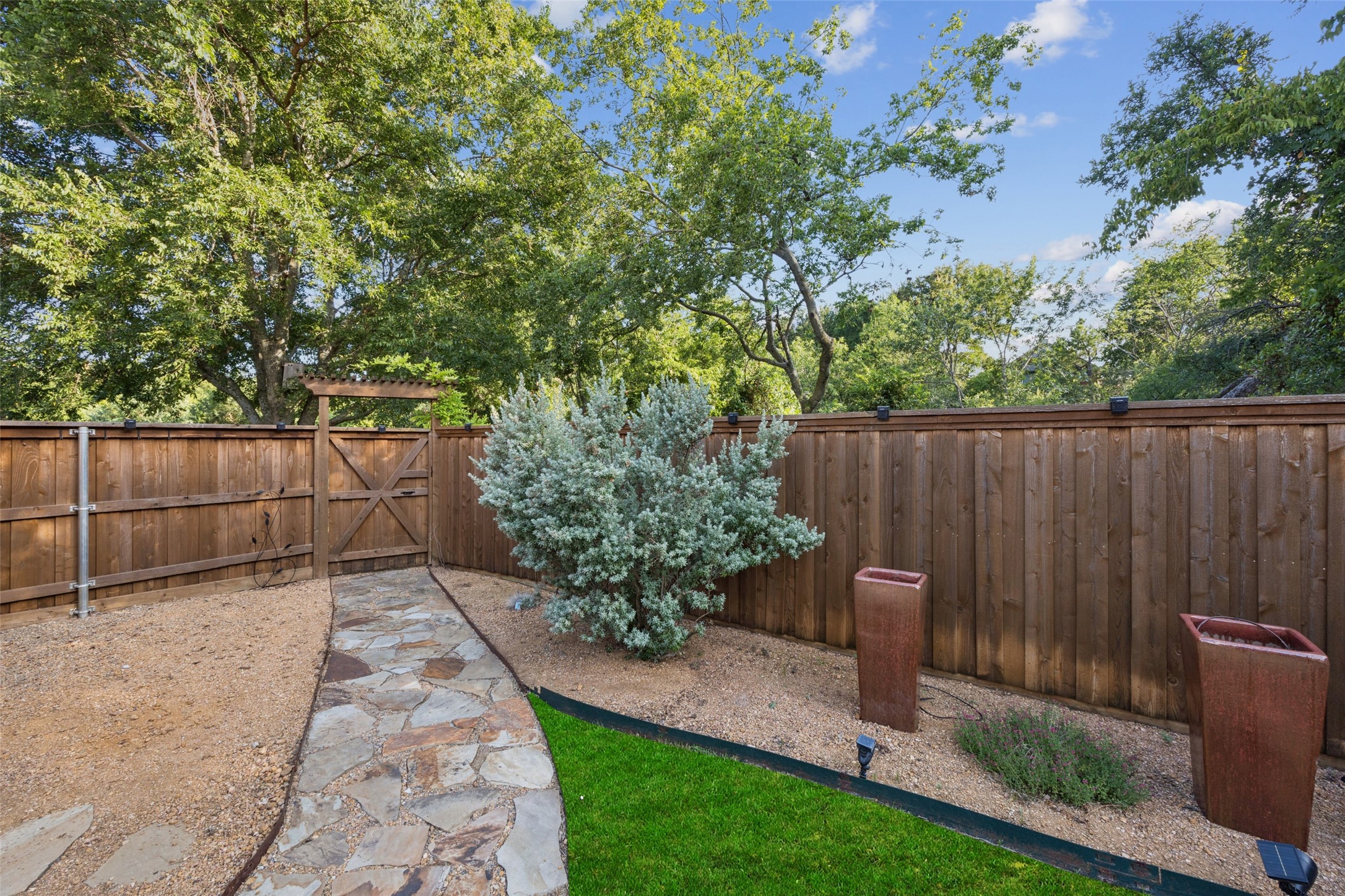 7701 Circleview Court