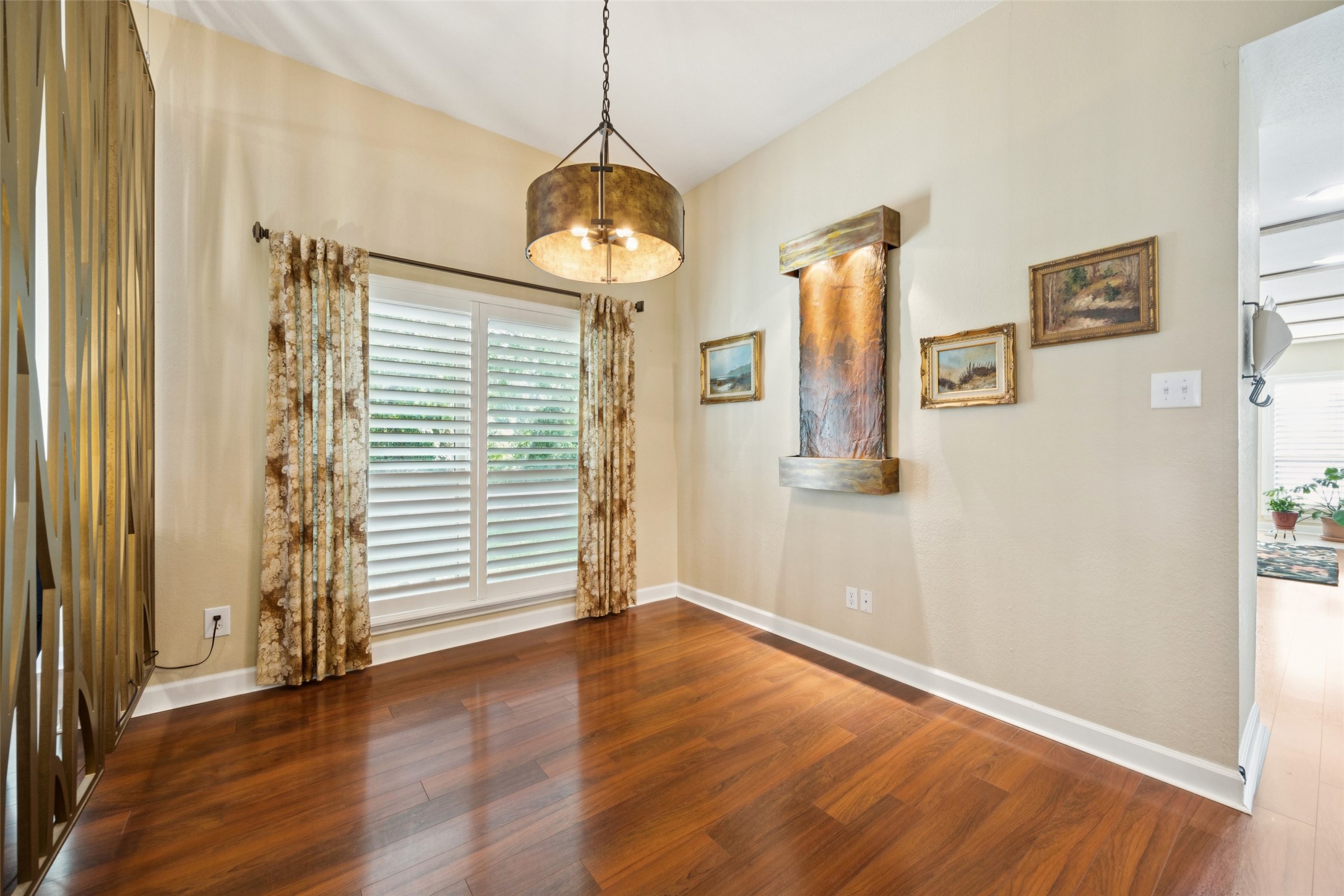 7701 Circleview Court
