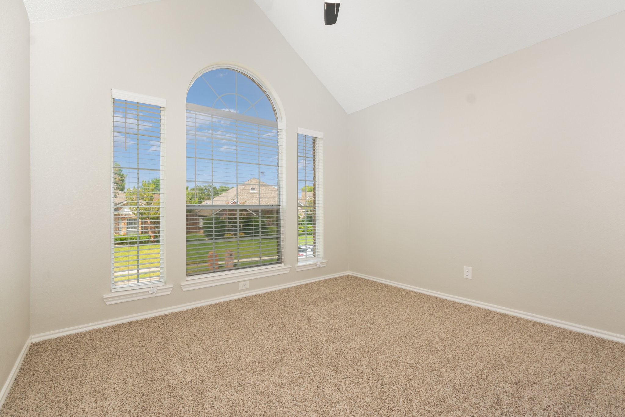 1305 Barclay Drive