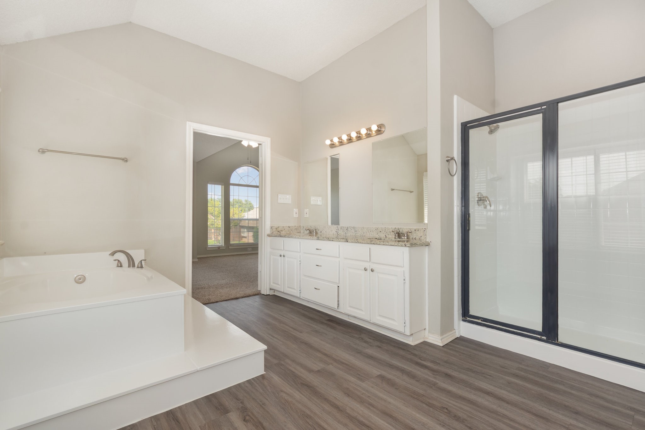 1305 Barclay Drive