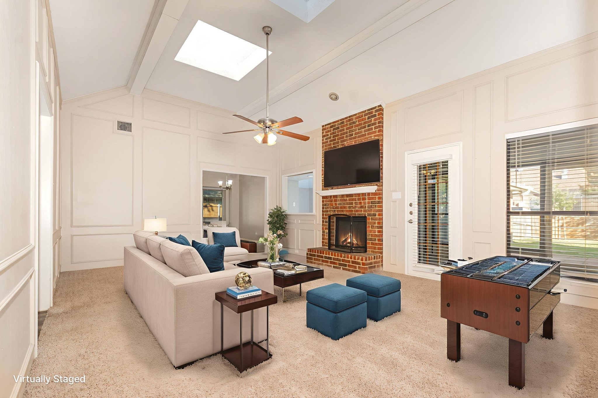 2015 Robin Hill Lane