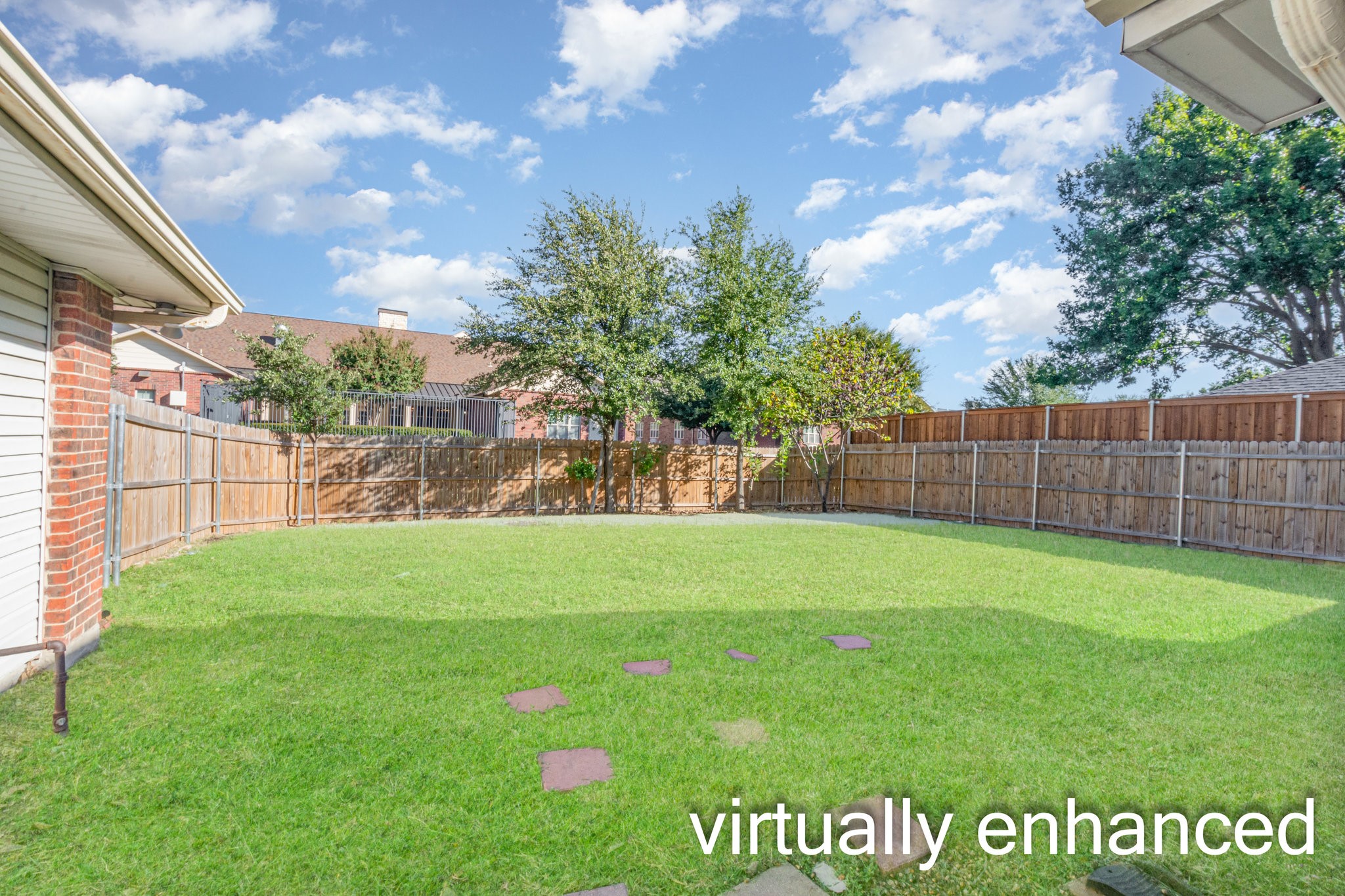 2015 Robin Hill Lane