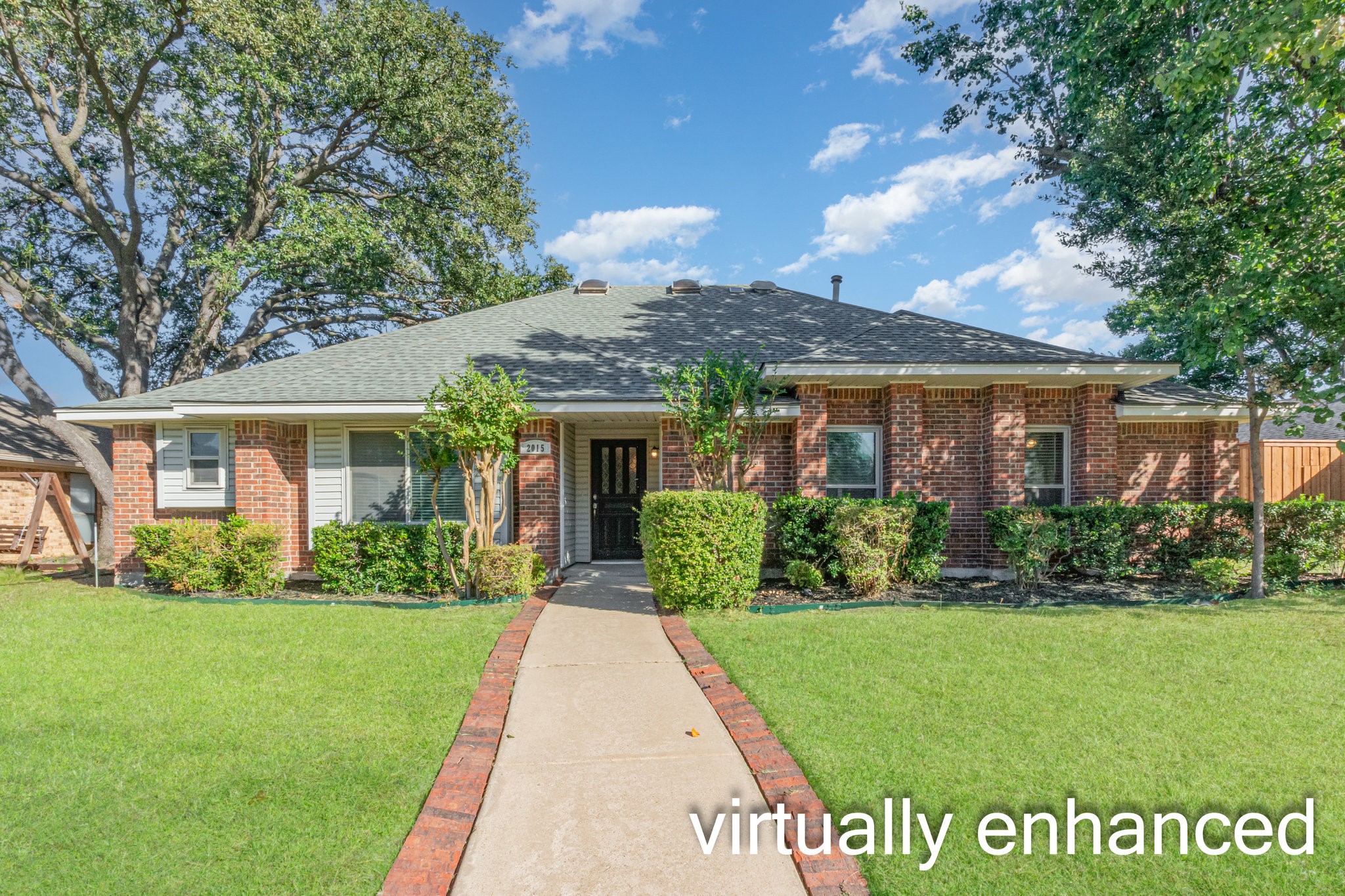 2015 Robin Hill Lane