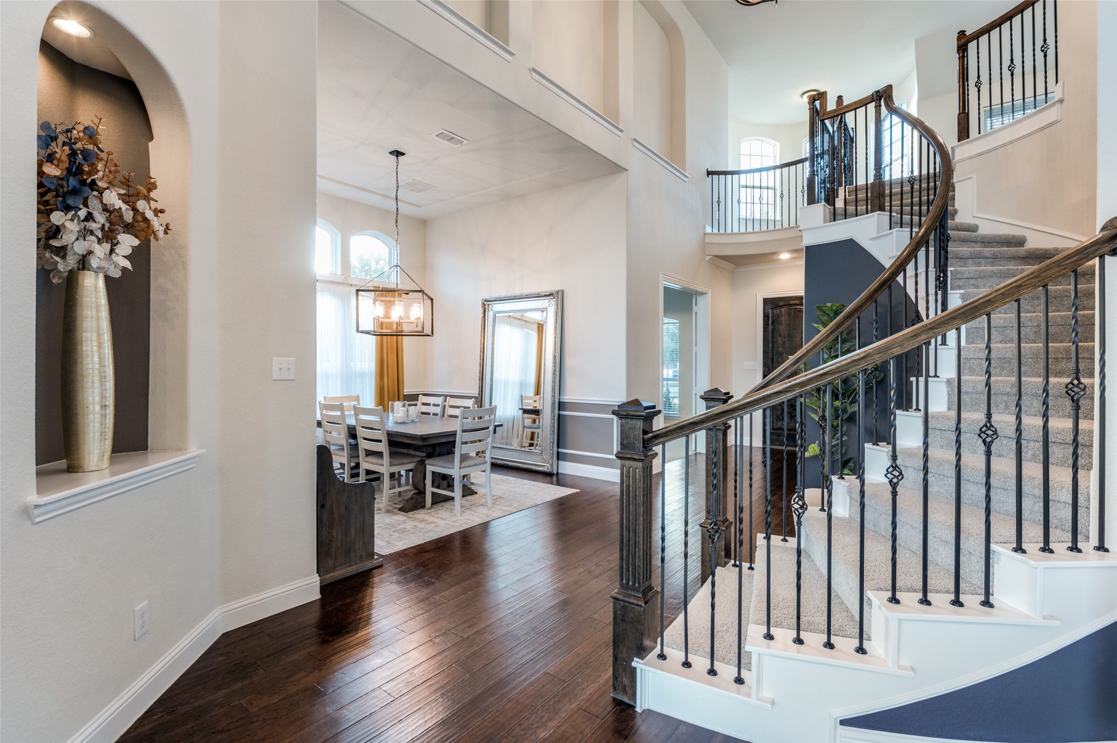 4415 Chantilly Lane