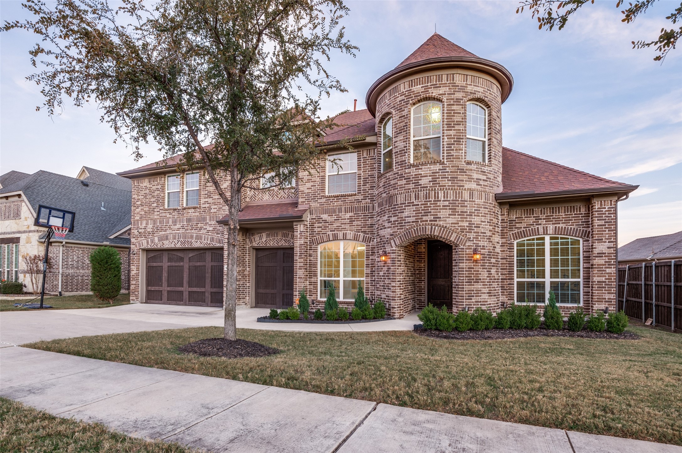 4415 Chantilly Lane