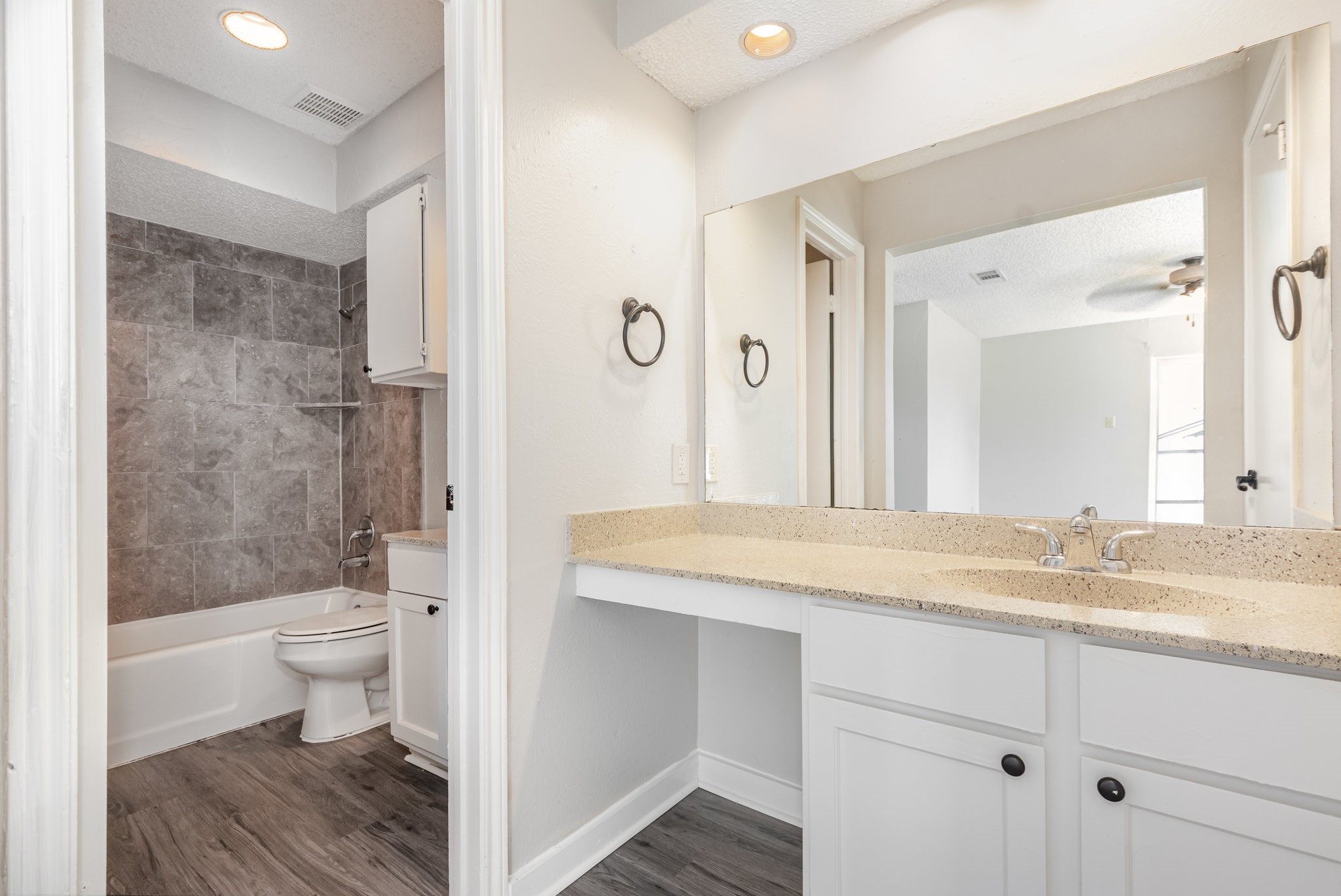 2212 Heritage Circle