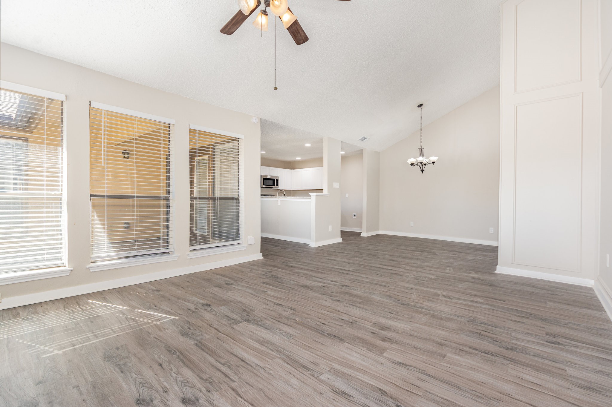 2212 Heritage Circle