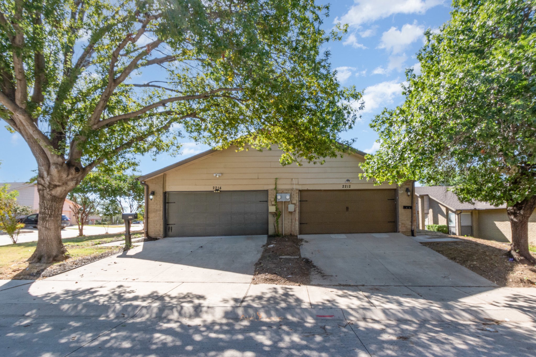 2212 Heritage Circle