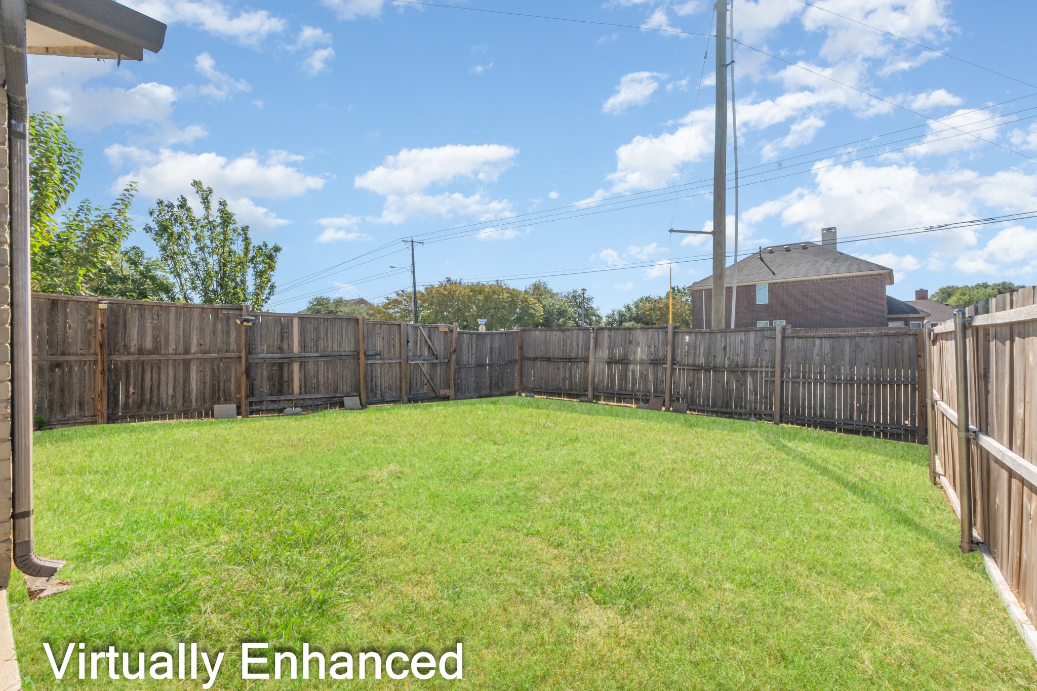 2212 Heritage Circle