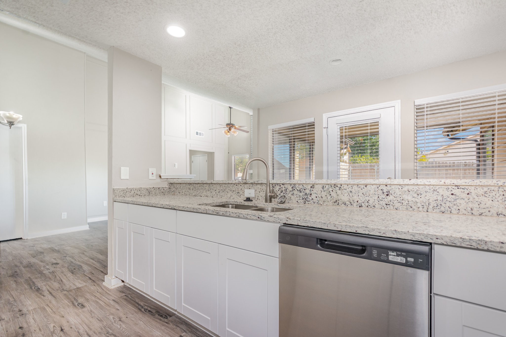 2212 Heritage Circle