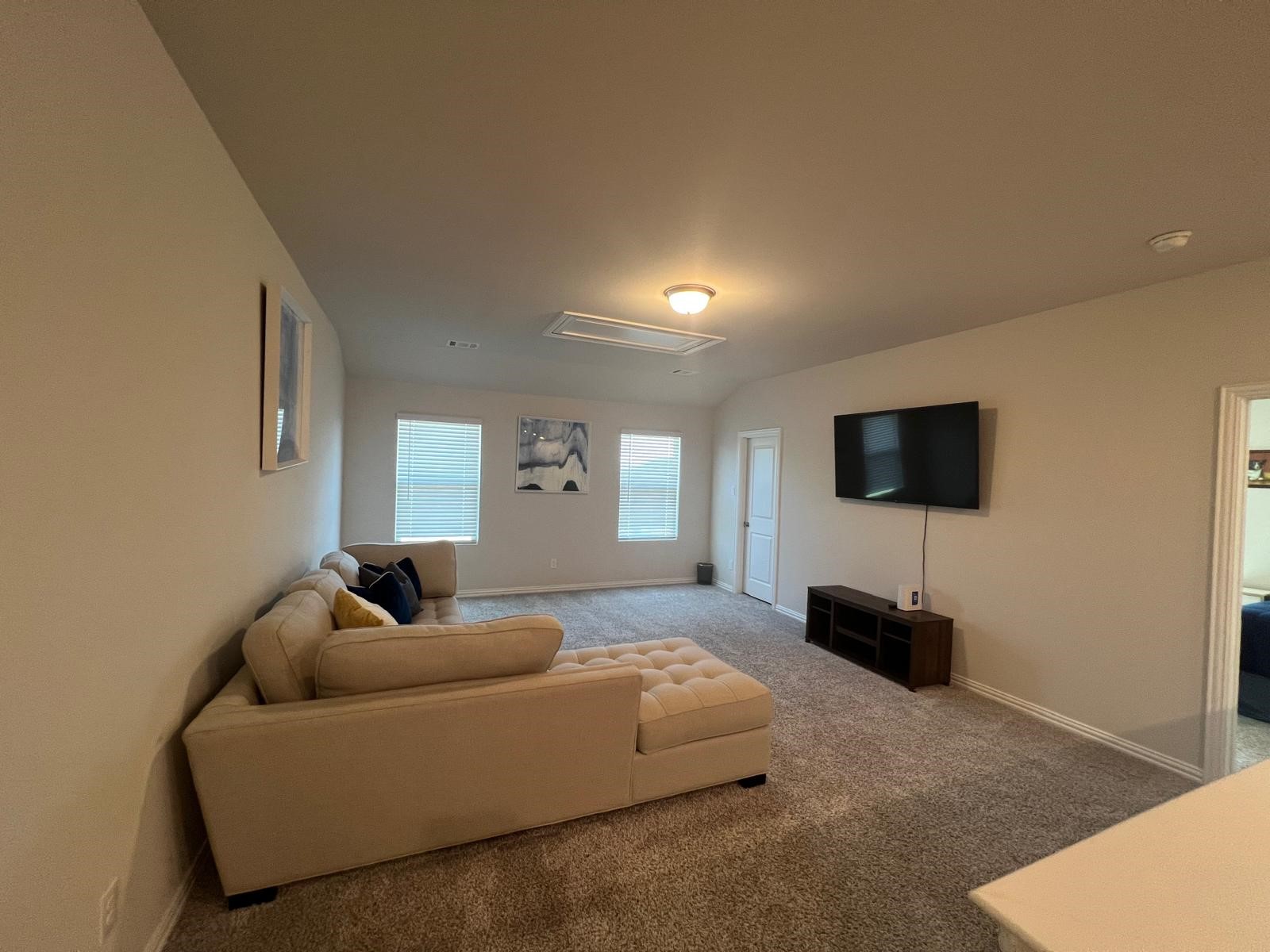 213 IRVIN Drive