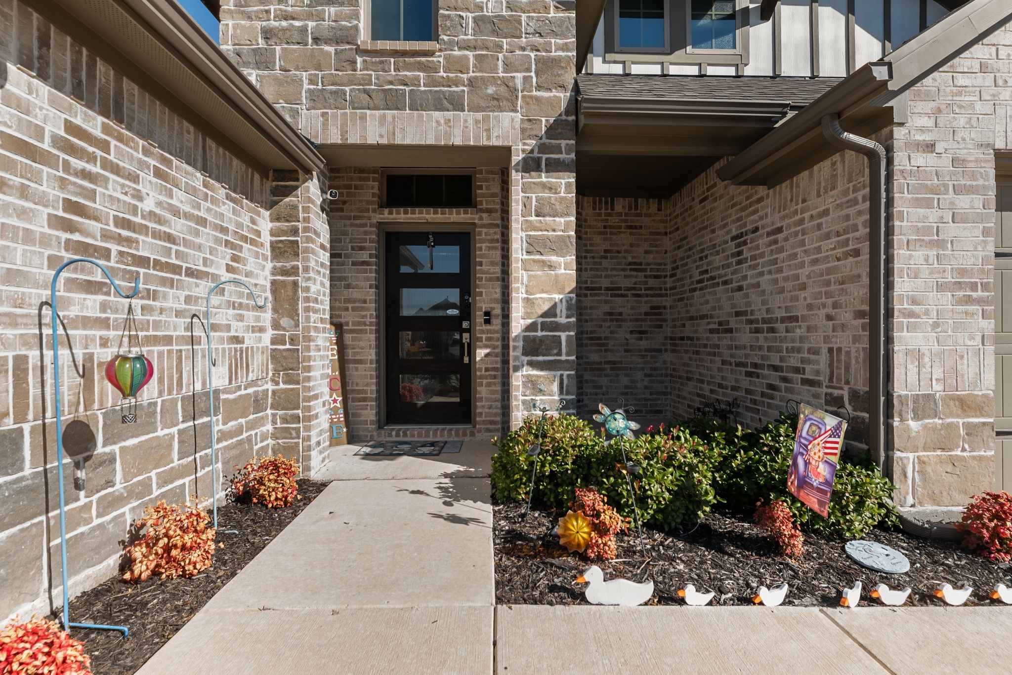 614 Creekview Lane