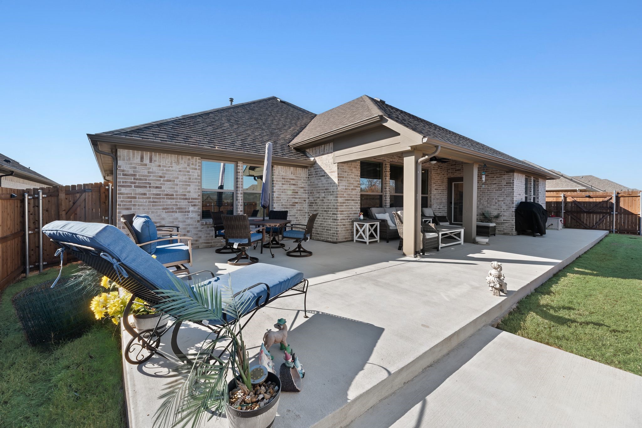 614 Creekview Lane