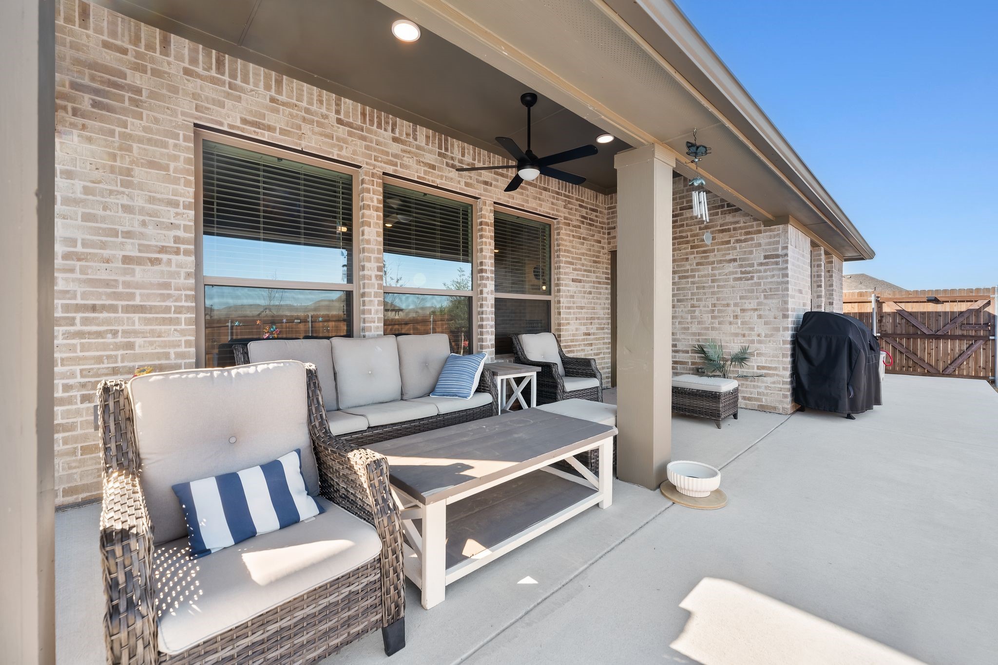 614 Creekview Lane