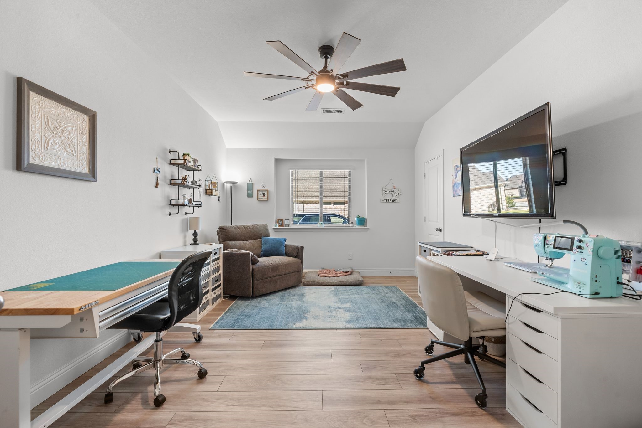 614 Creekview Lane