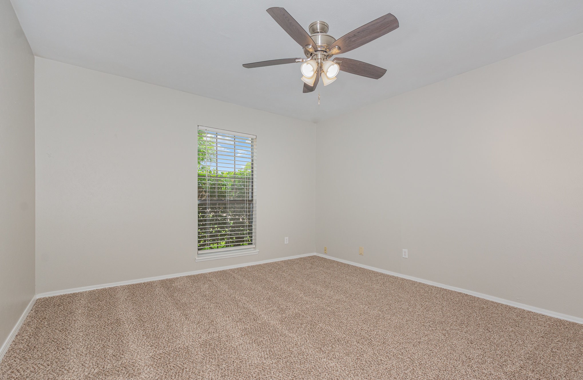 5549 Ragan Drive