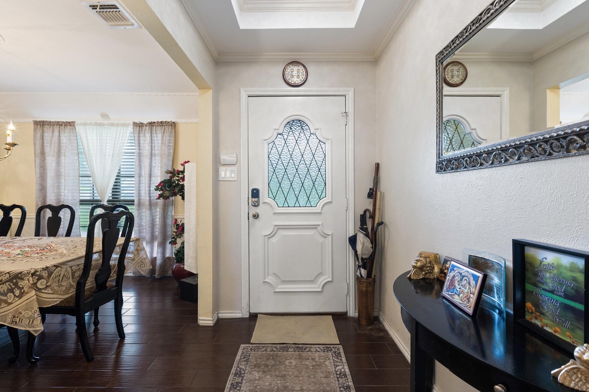 4525 Meadowview Drive