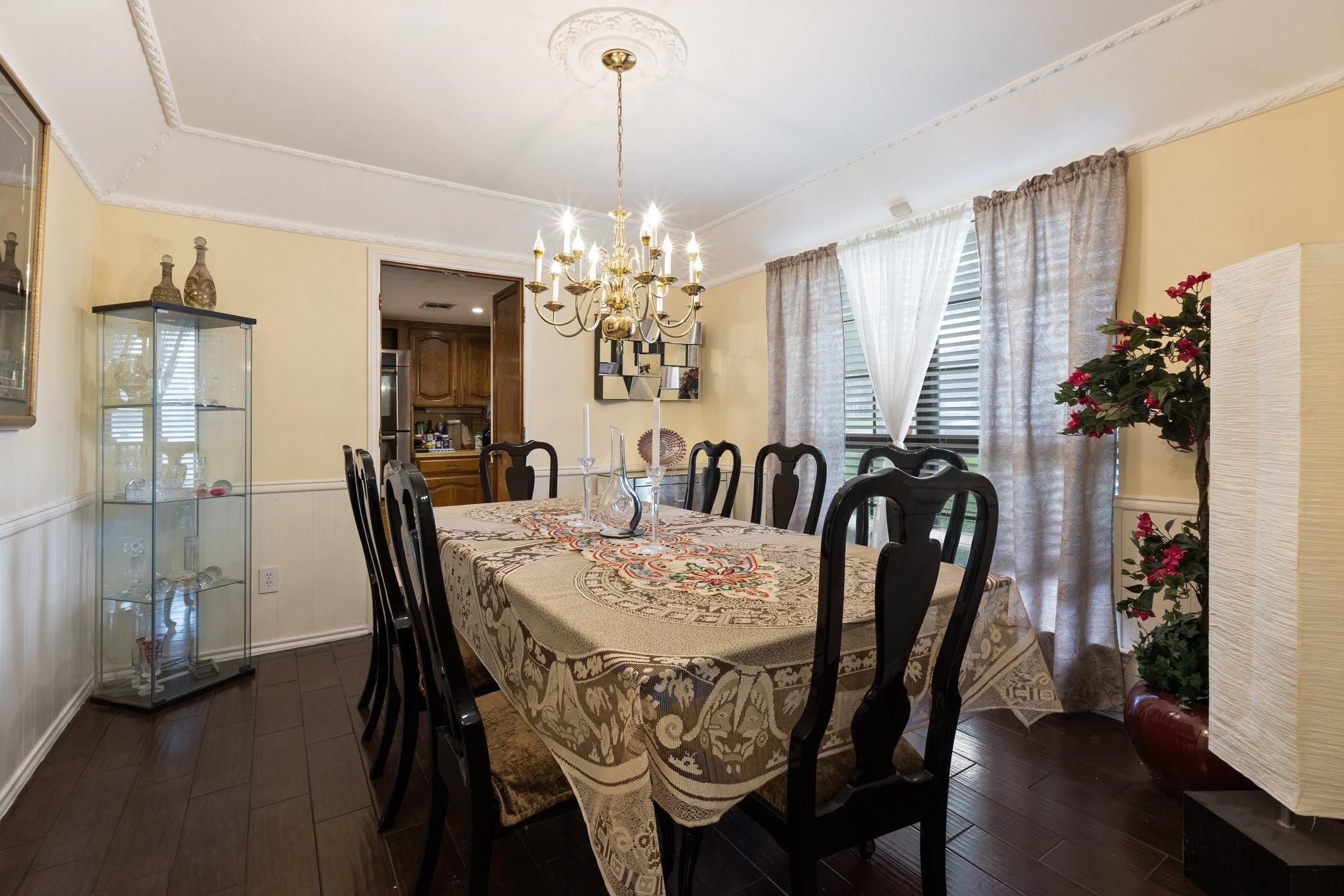 4525 Meadowview Drive