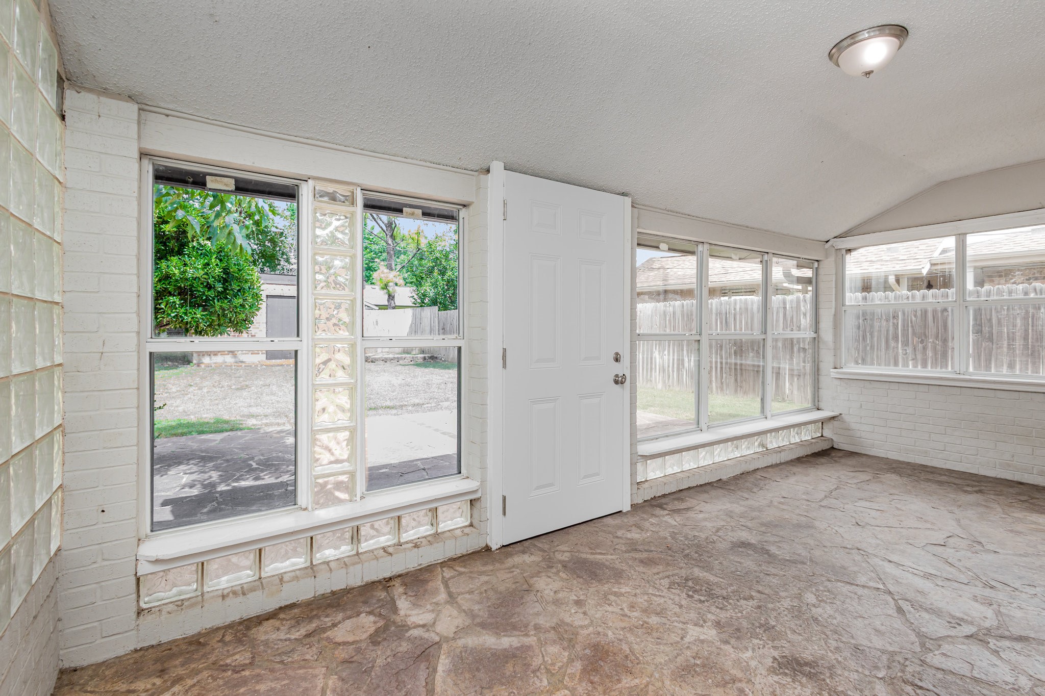 736 Springhill Drive