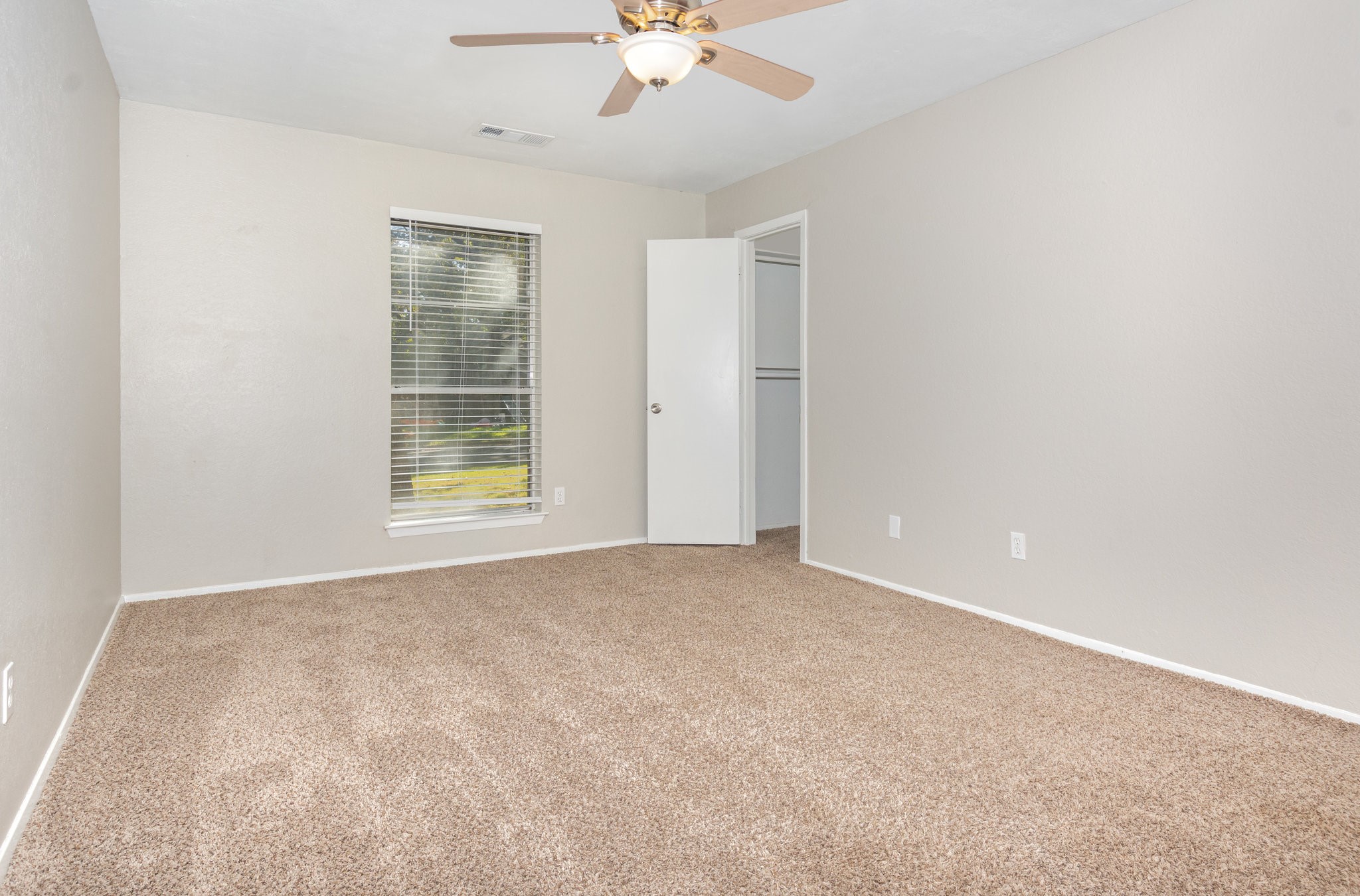 6813 Shadydale Drive