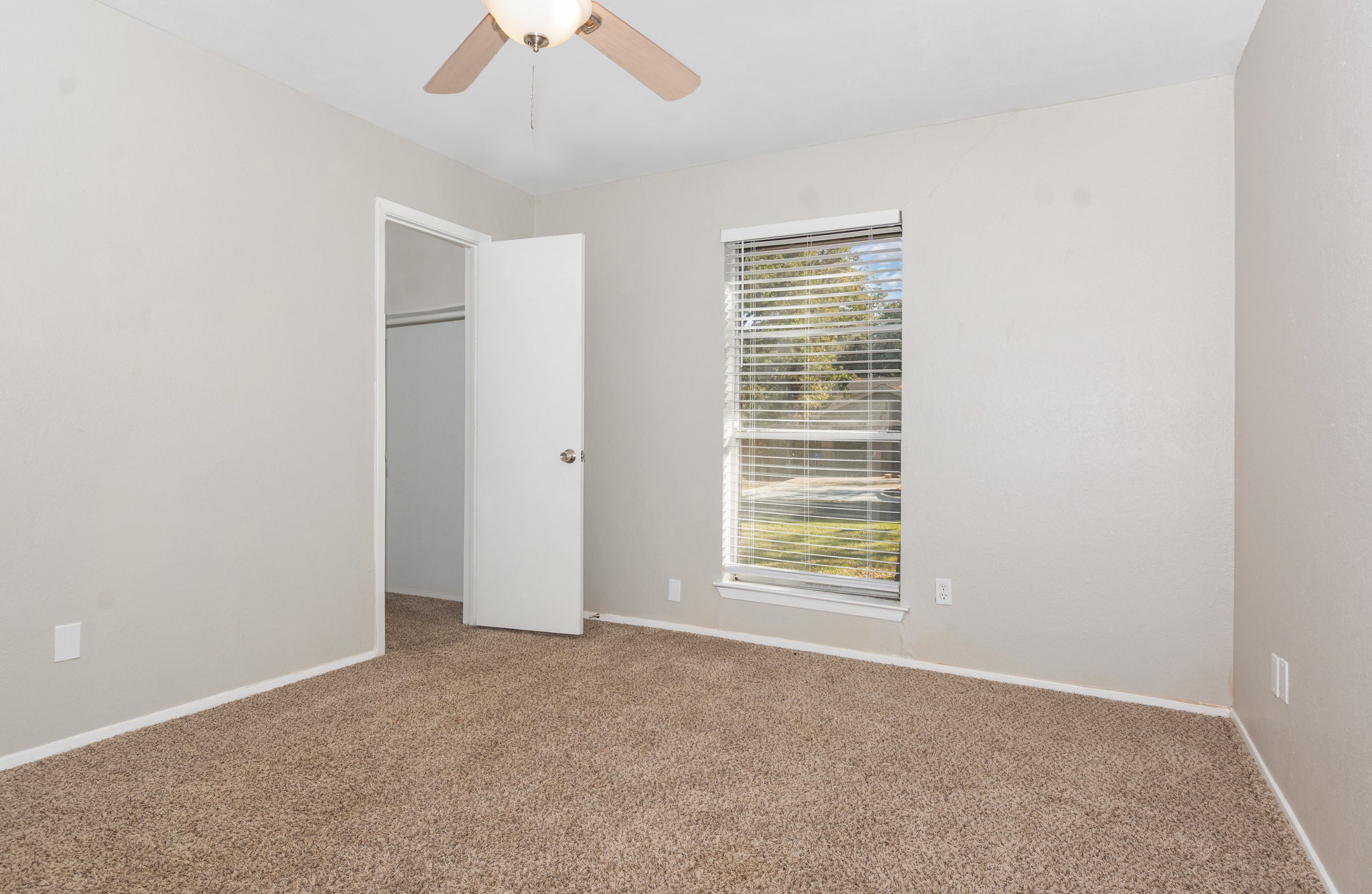 6813 Shadydale Drive