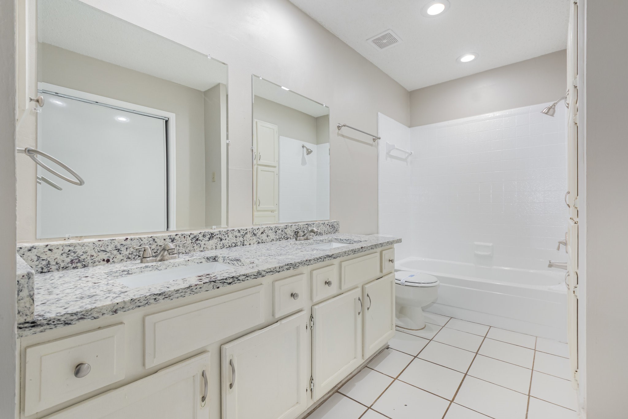 2921 Menlo Park Lane