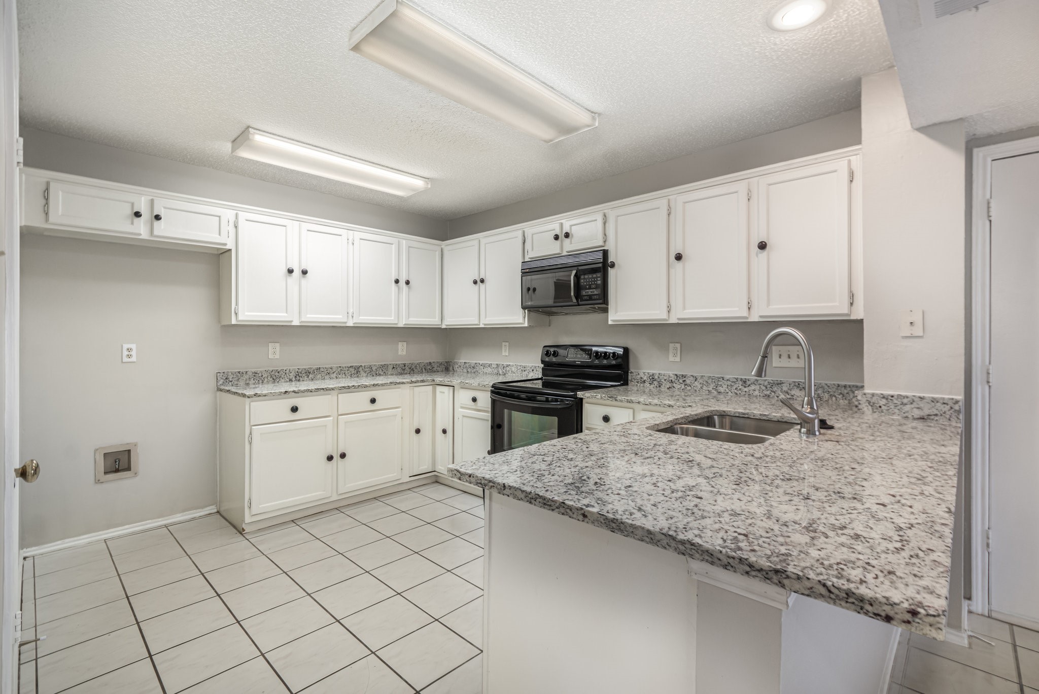 2921 Menlo Park Lane