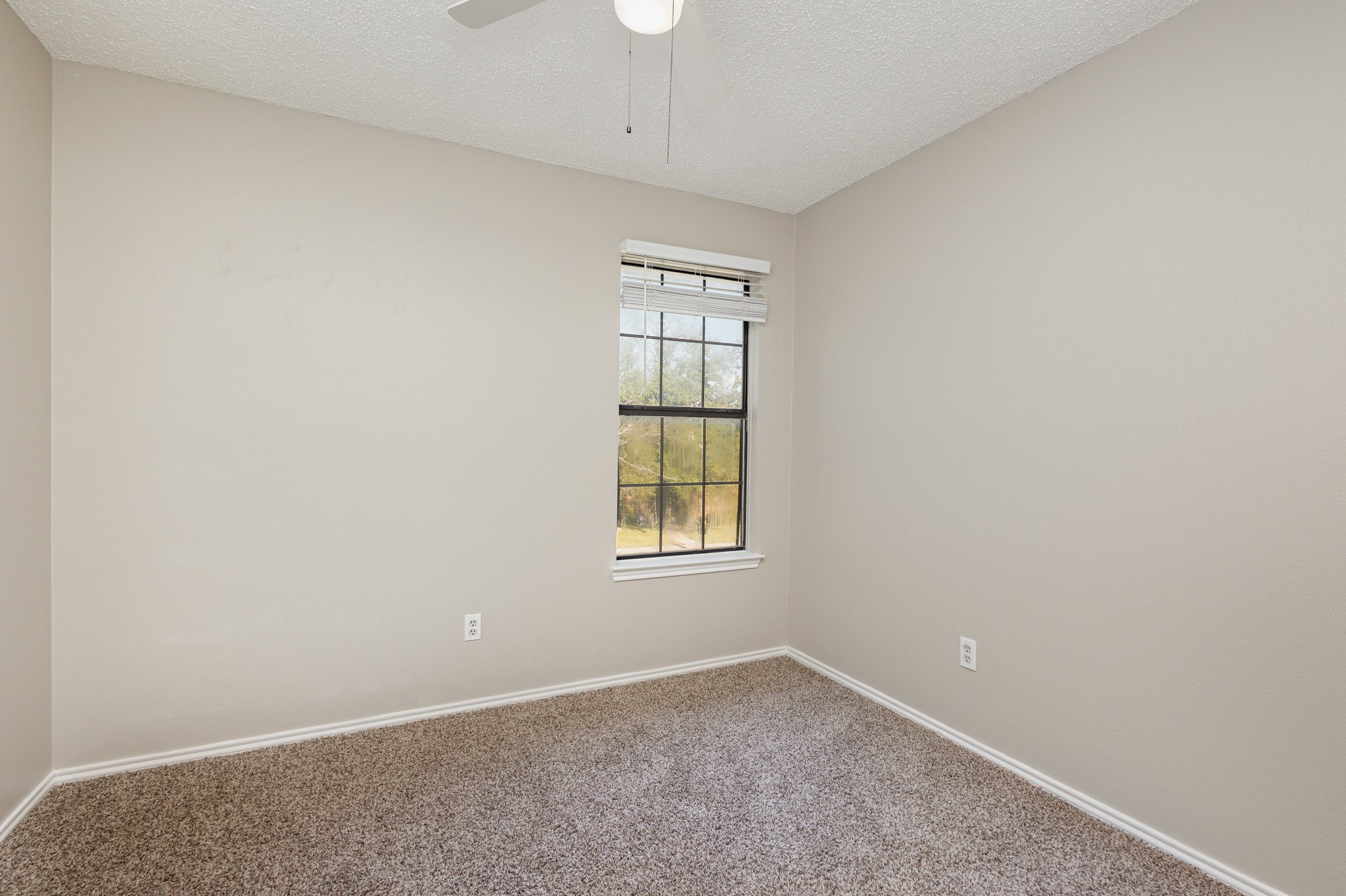 2921 Menlo Park Lane