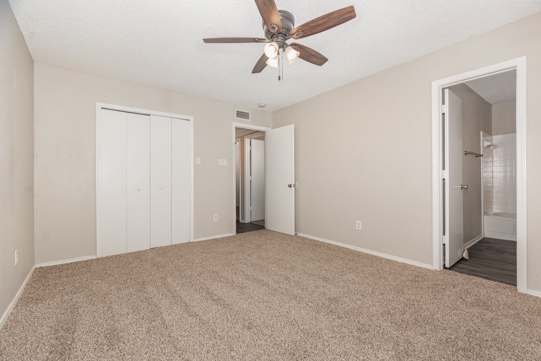 1006 Bellflower Court