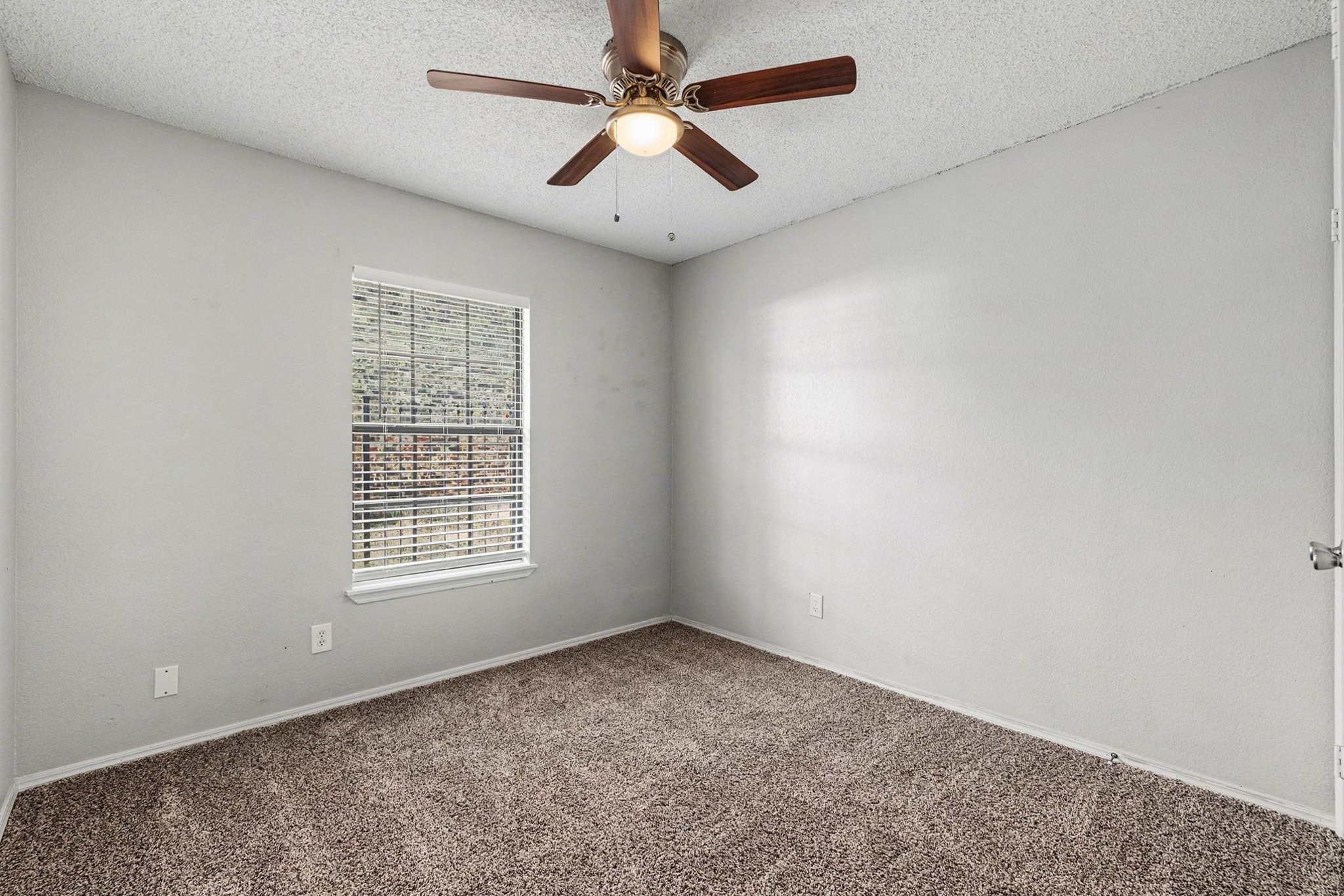 980 Downey Drive