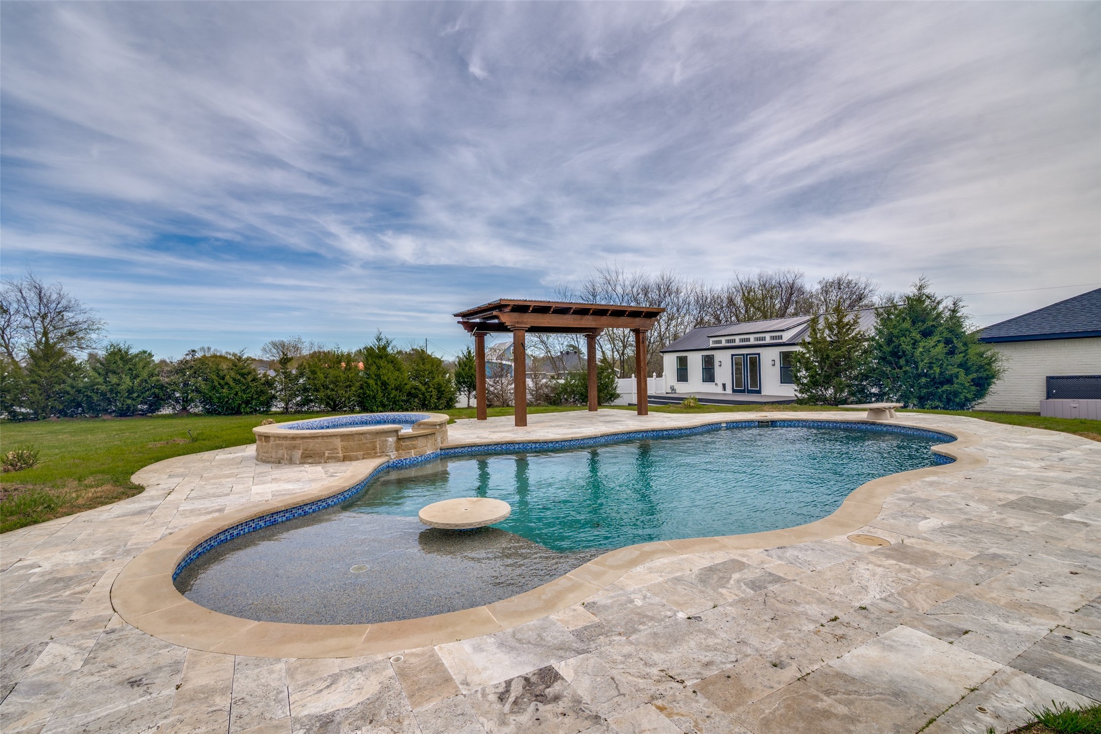 111 Hunters Glen Drive