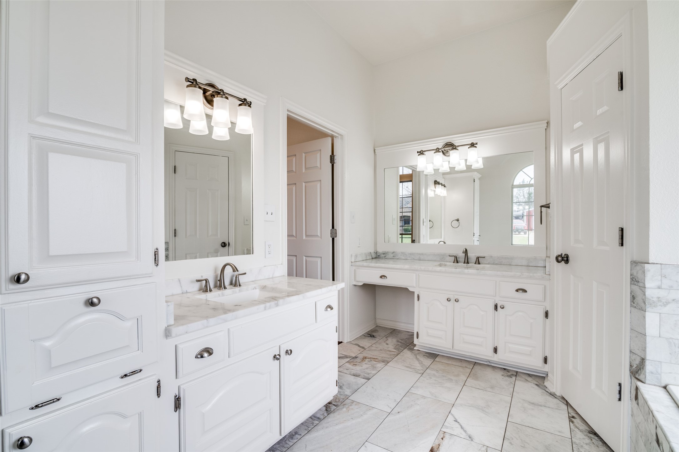 111 Hunters Glen Drive