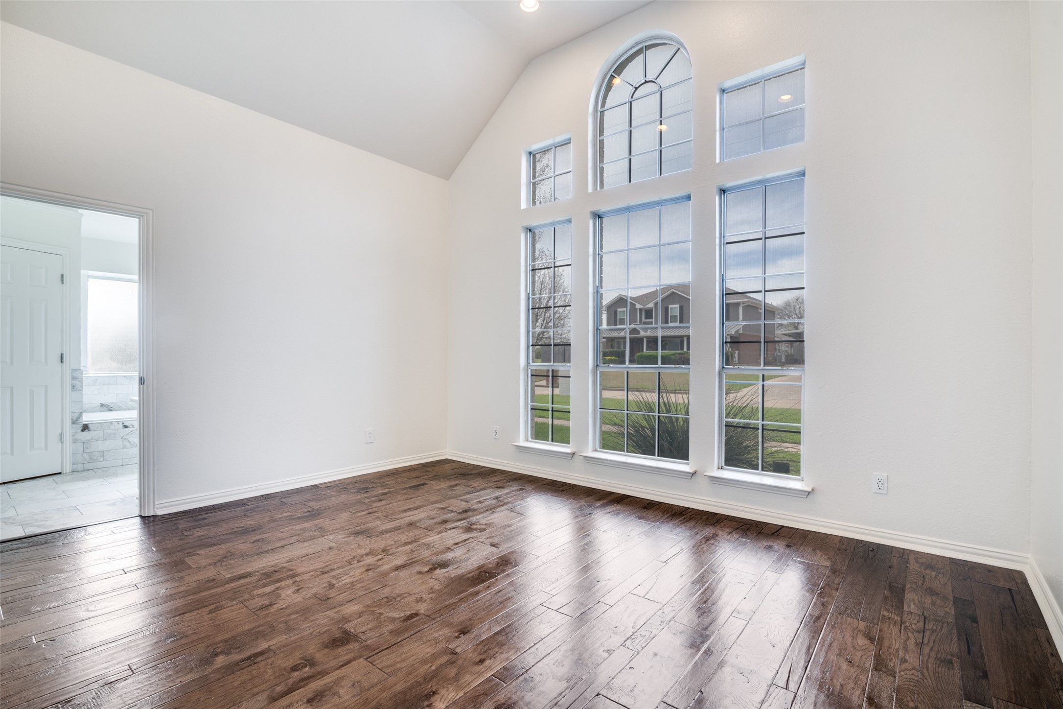 111 Hunters Glen Drive