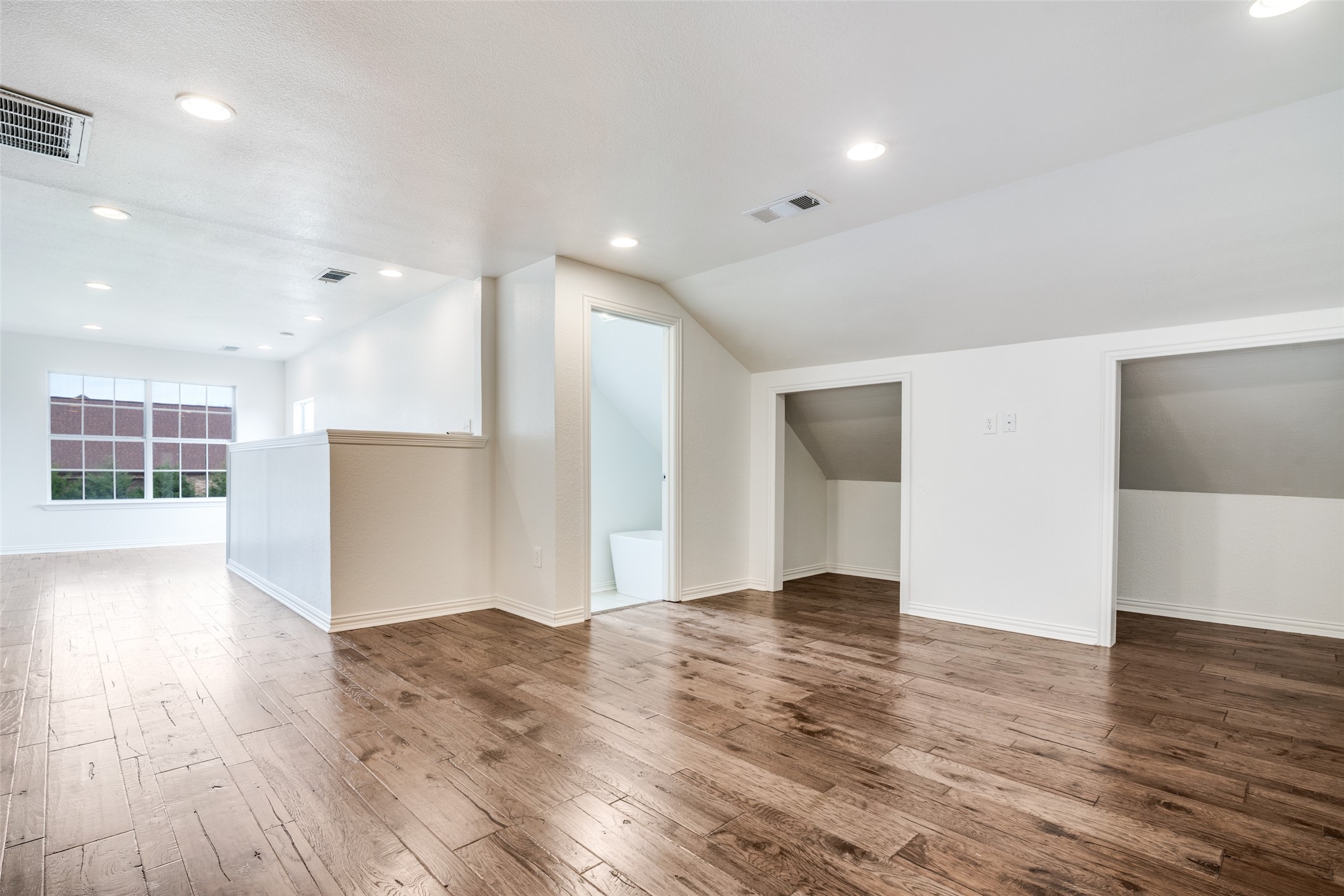 111 Hunters Glen Drive