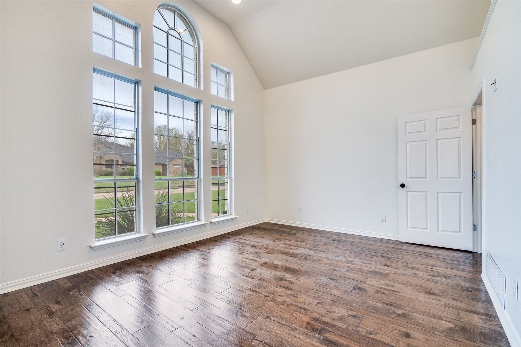 111 Hunters Glen Drive