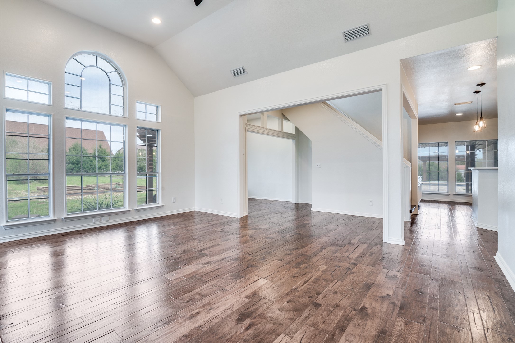 111 Hunters Glen Drive