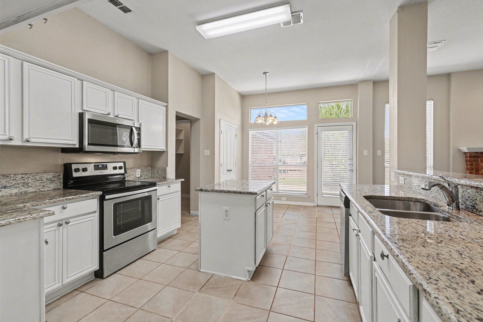 11816 Rocky Point Drive