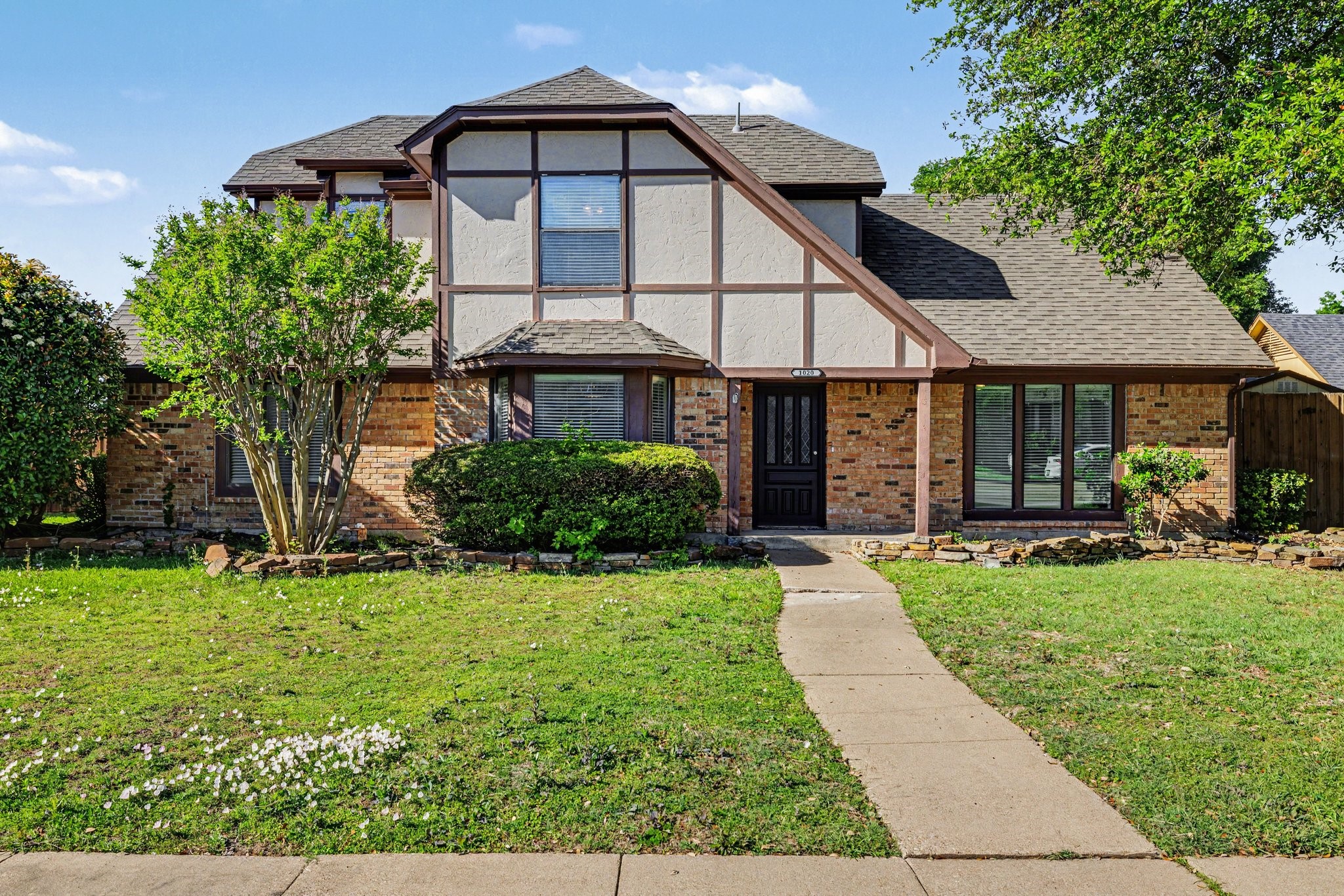 1020 Oxfordshire Drive