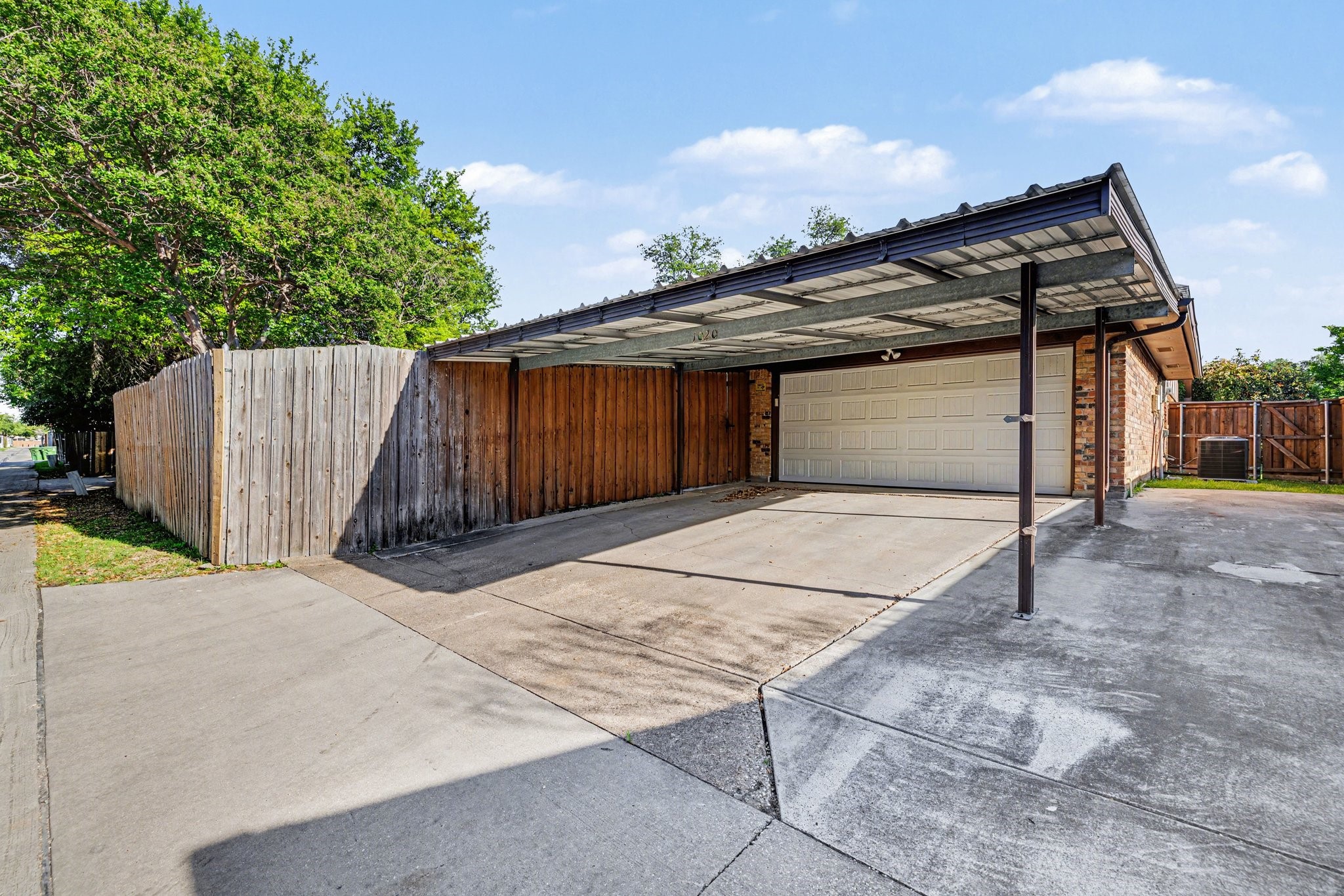 1020 Oxfordshire Drive
