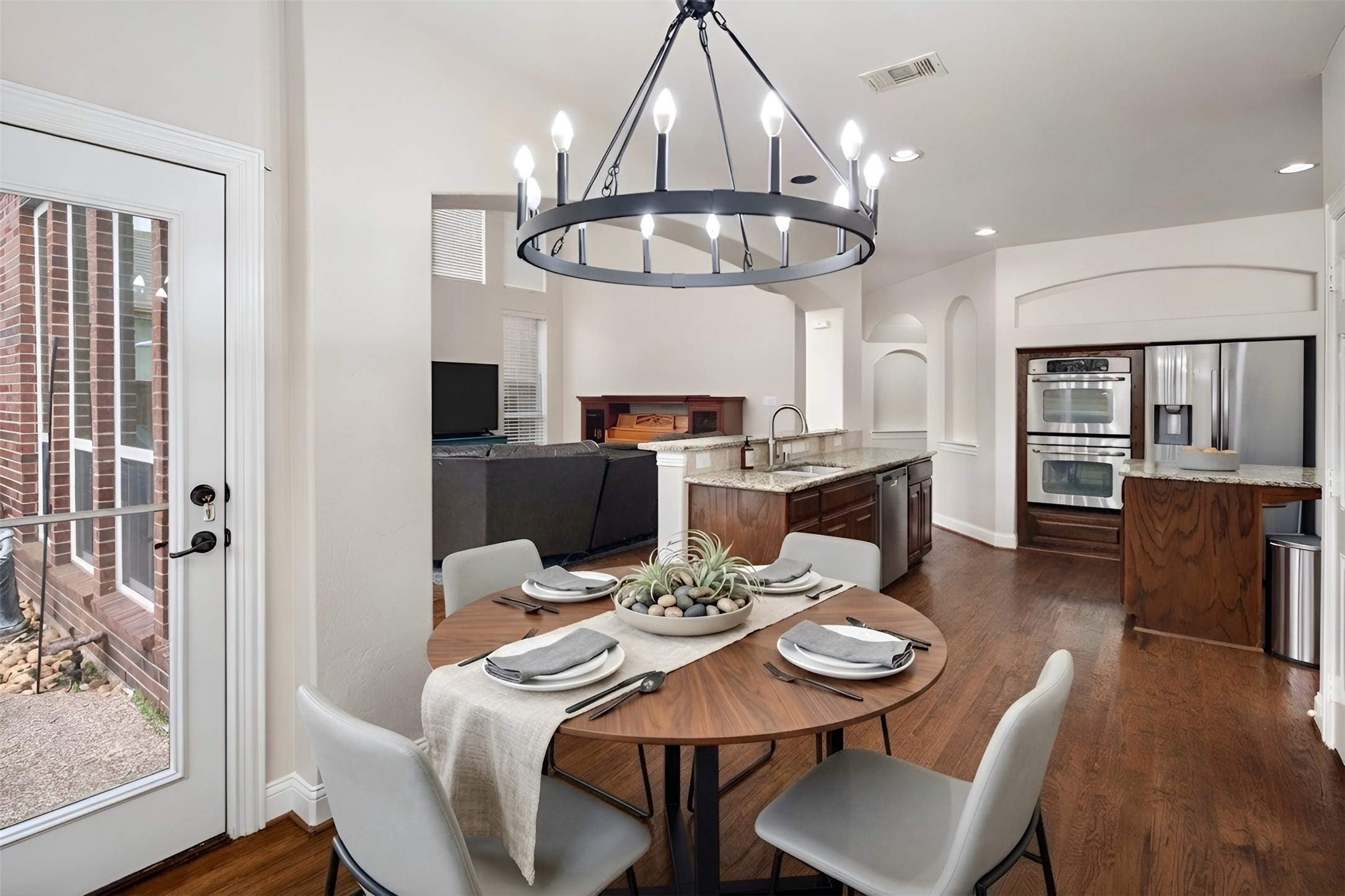 1737 Mapleleaf Drive