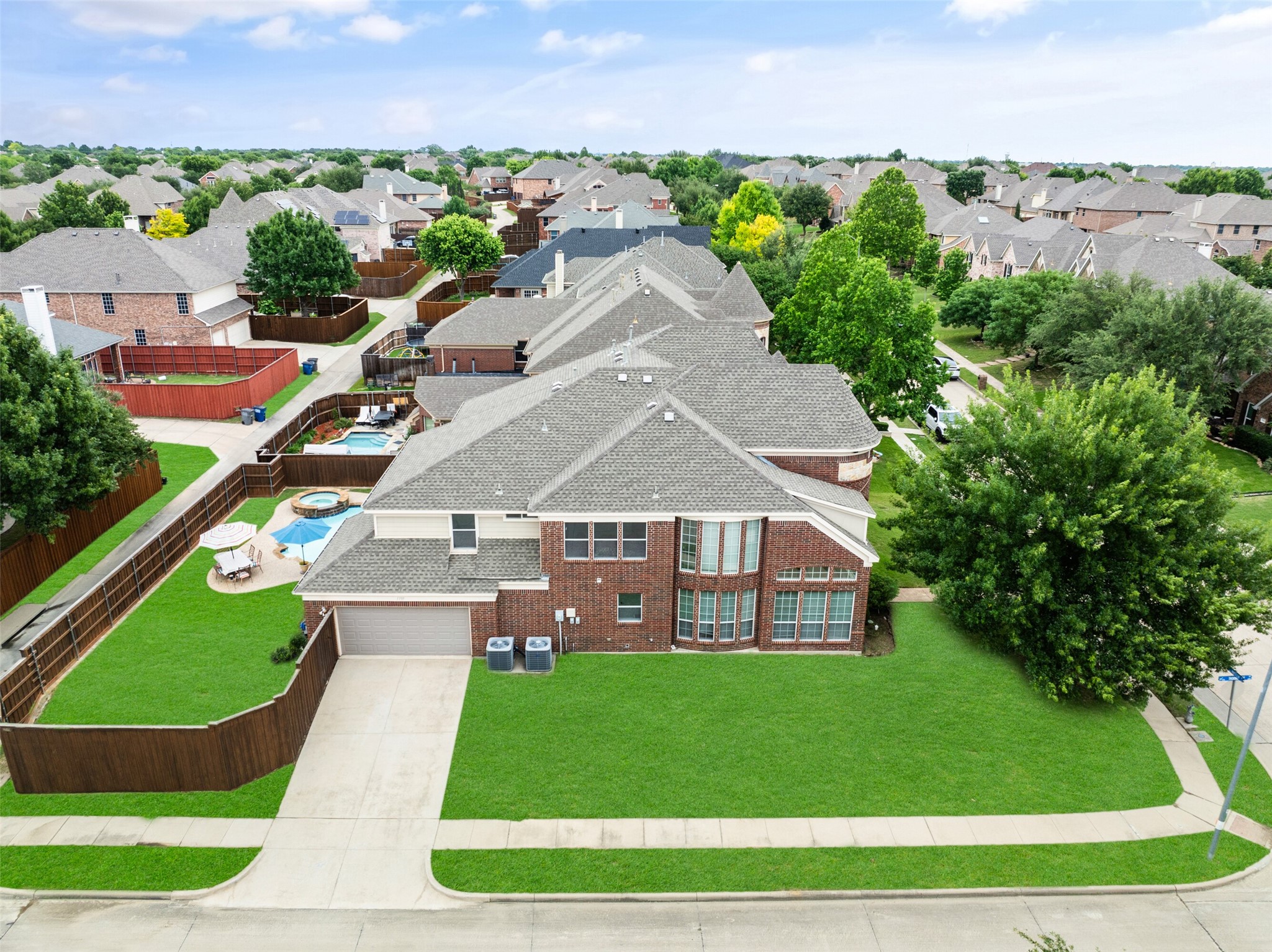 1737 Mapleleaf Drive