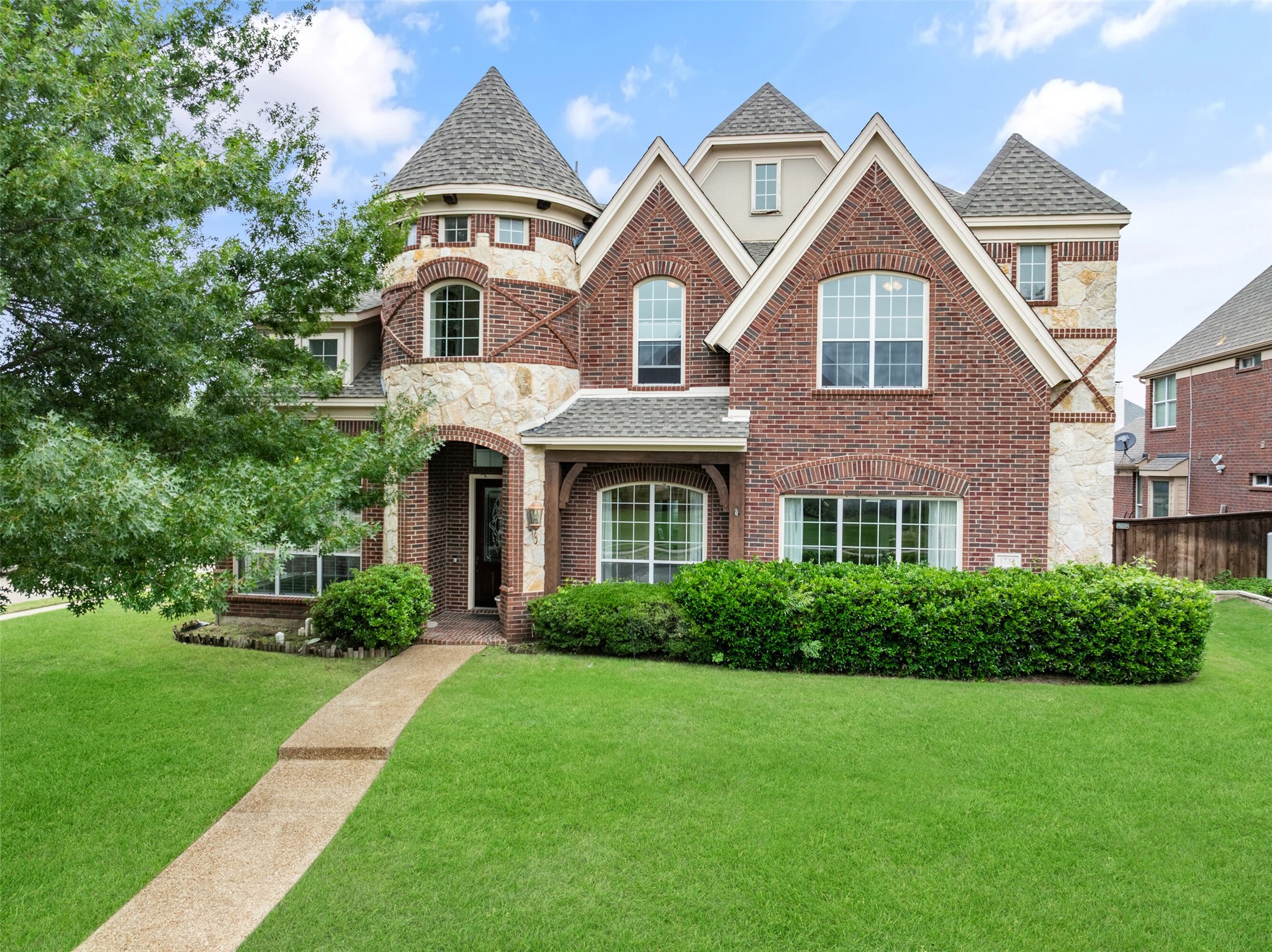 1737 Mapleleaf Drive