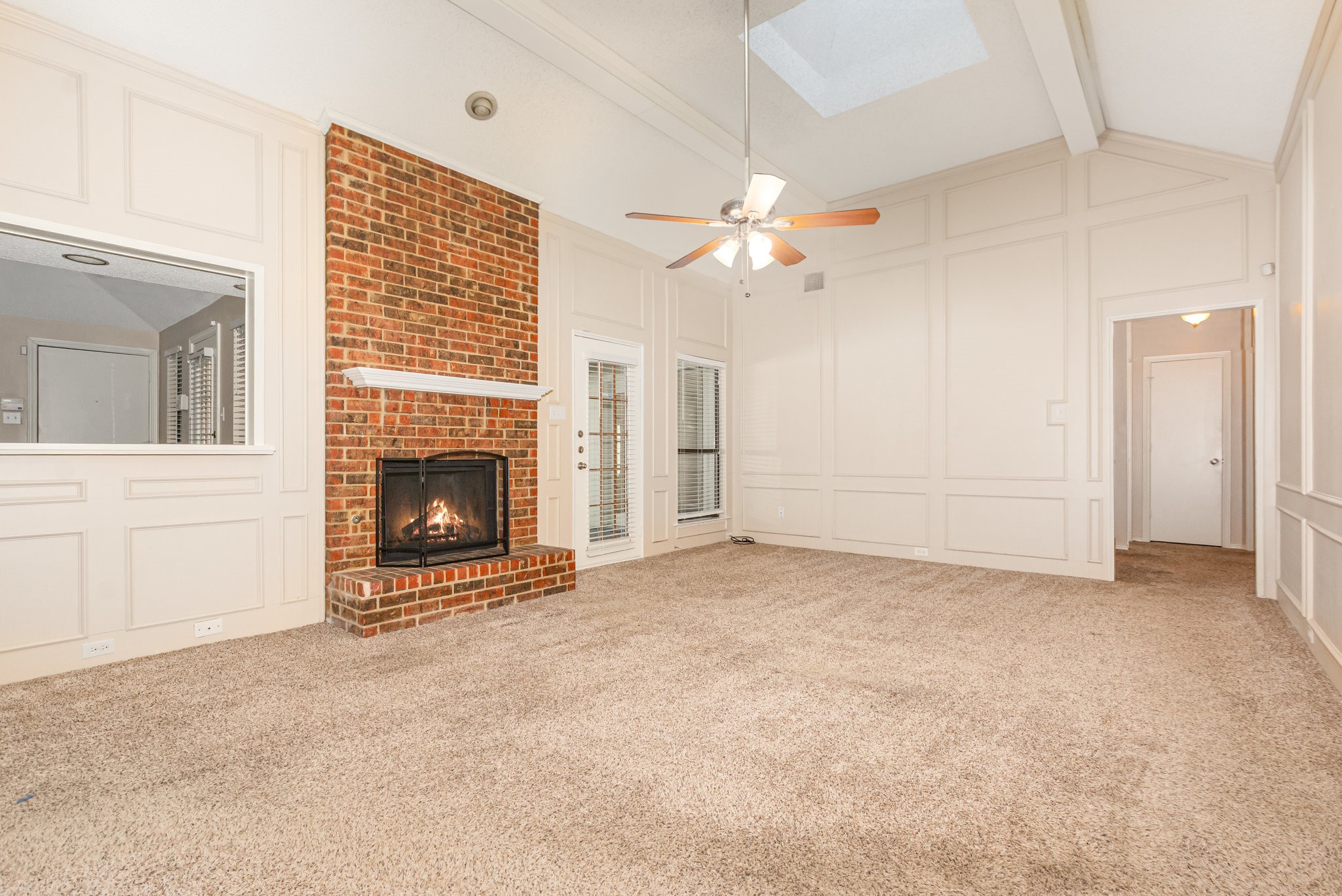 2015 Robin Hill Lane