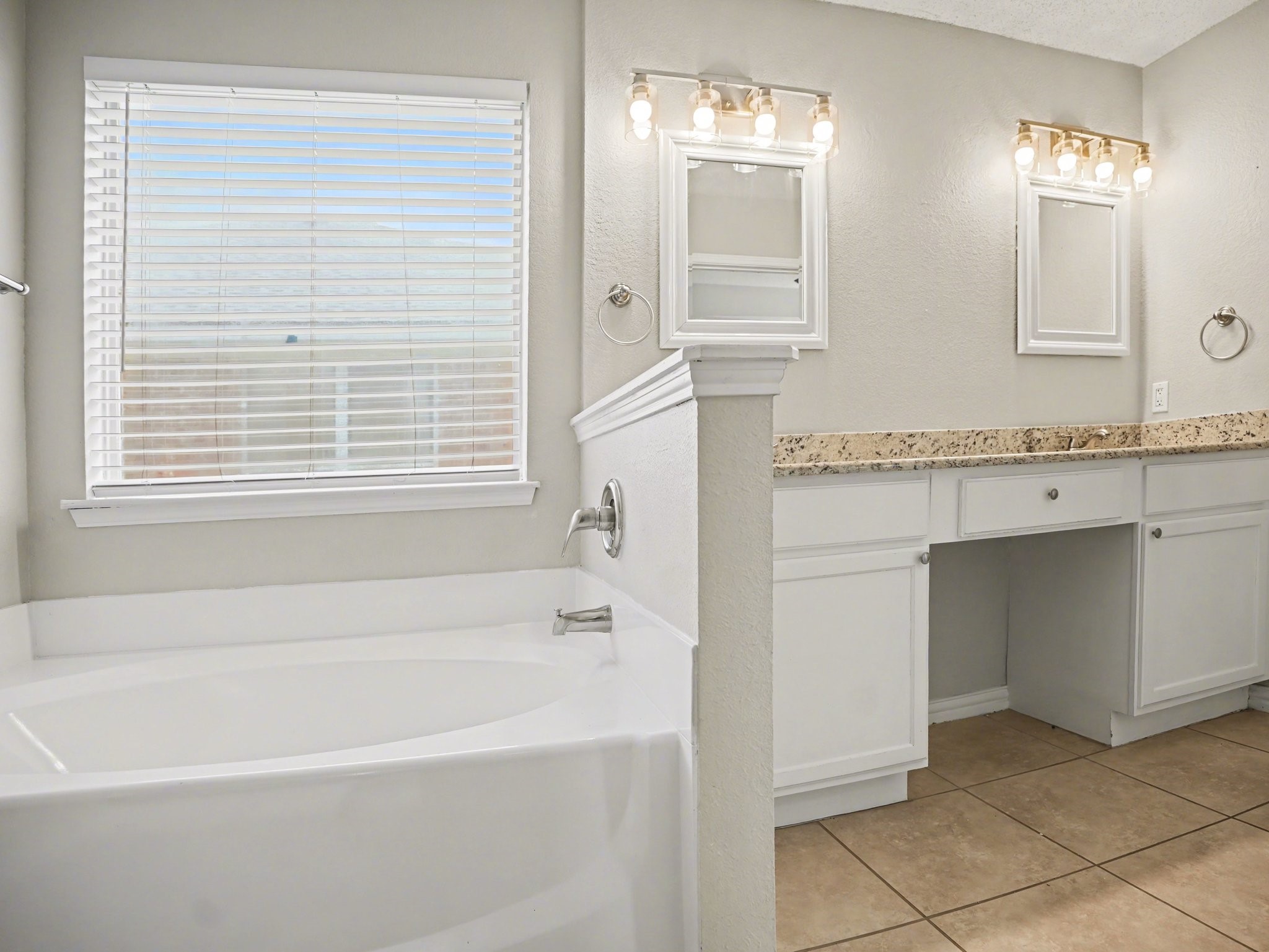 636 Dover Heights Trail