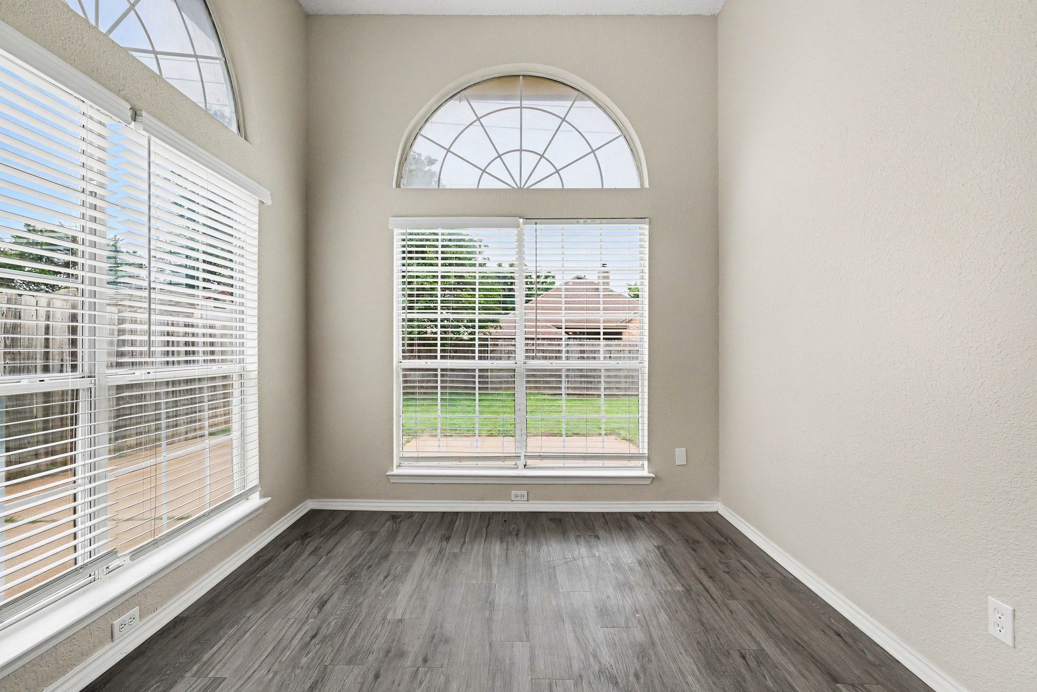 2741 Salado Trail