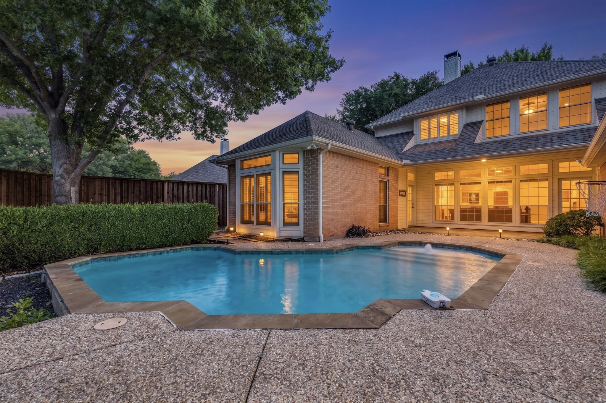 2112 Glendale Drive